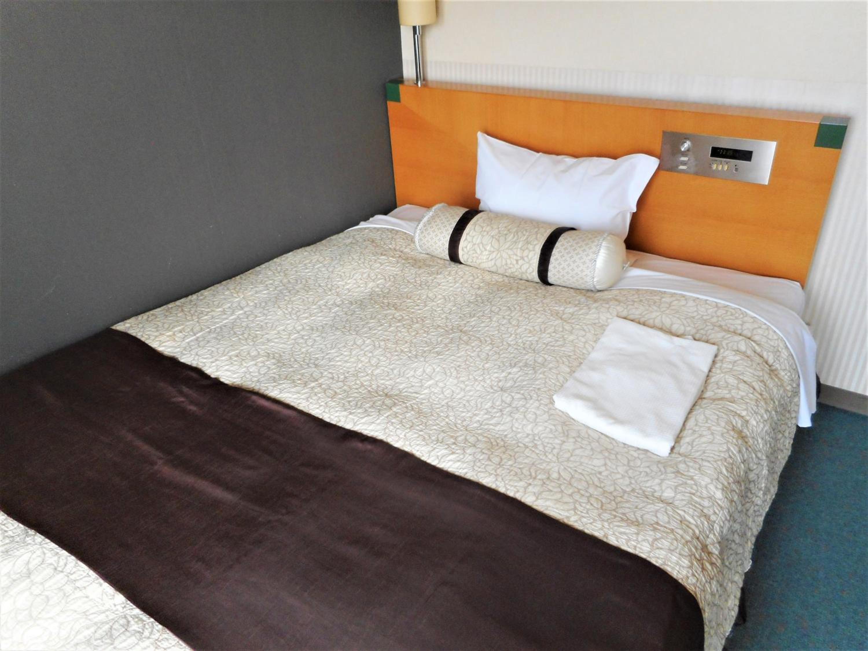 Double Room with Small Double Bed - Smoking - Photo 3