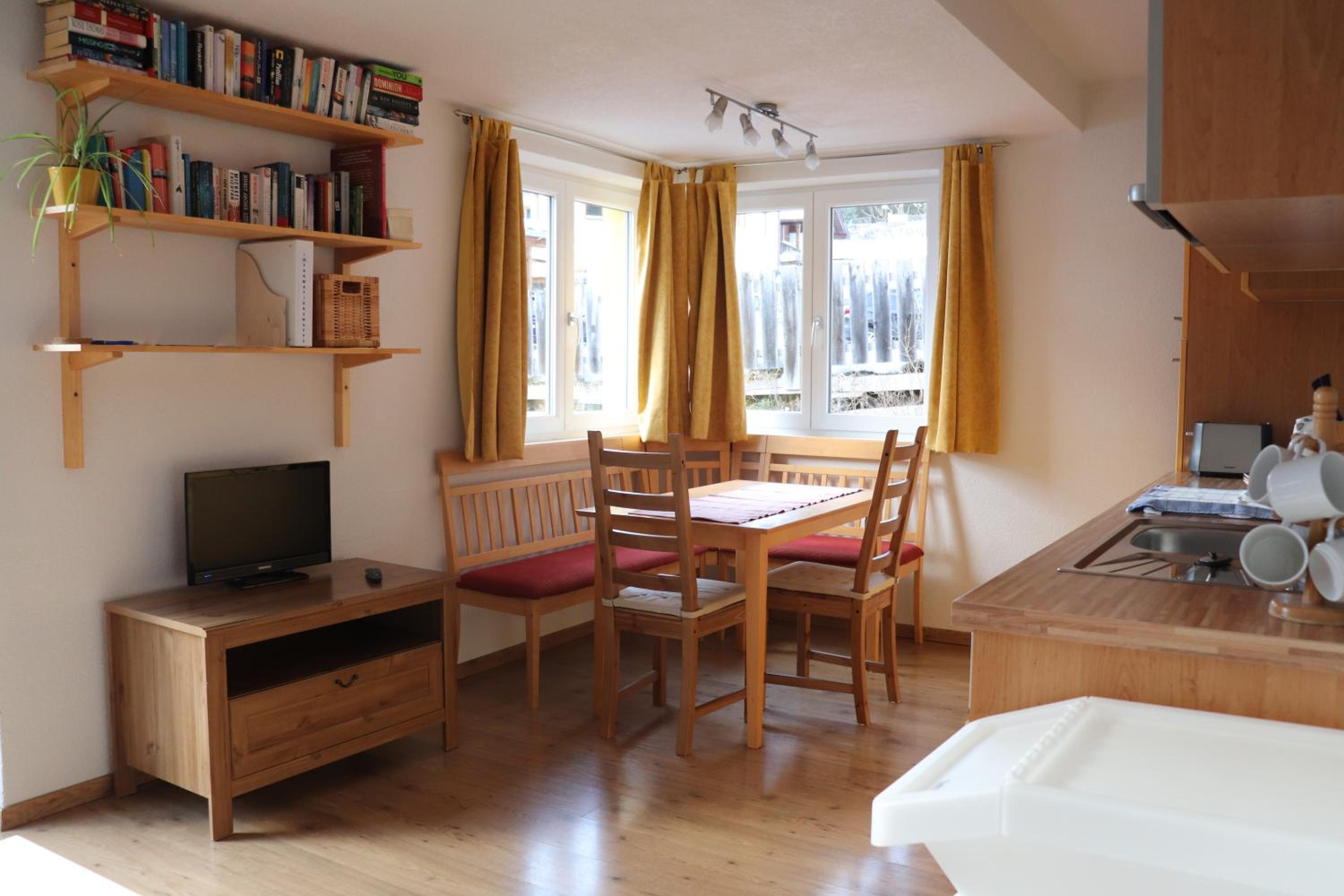 One-Bedroom Apartment photo 2
