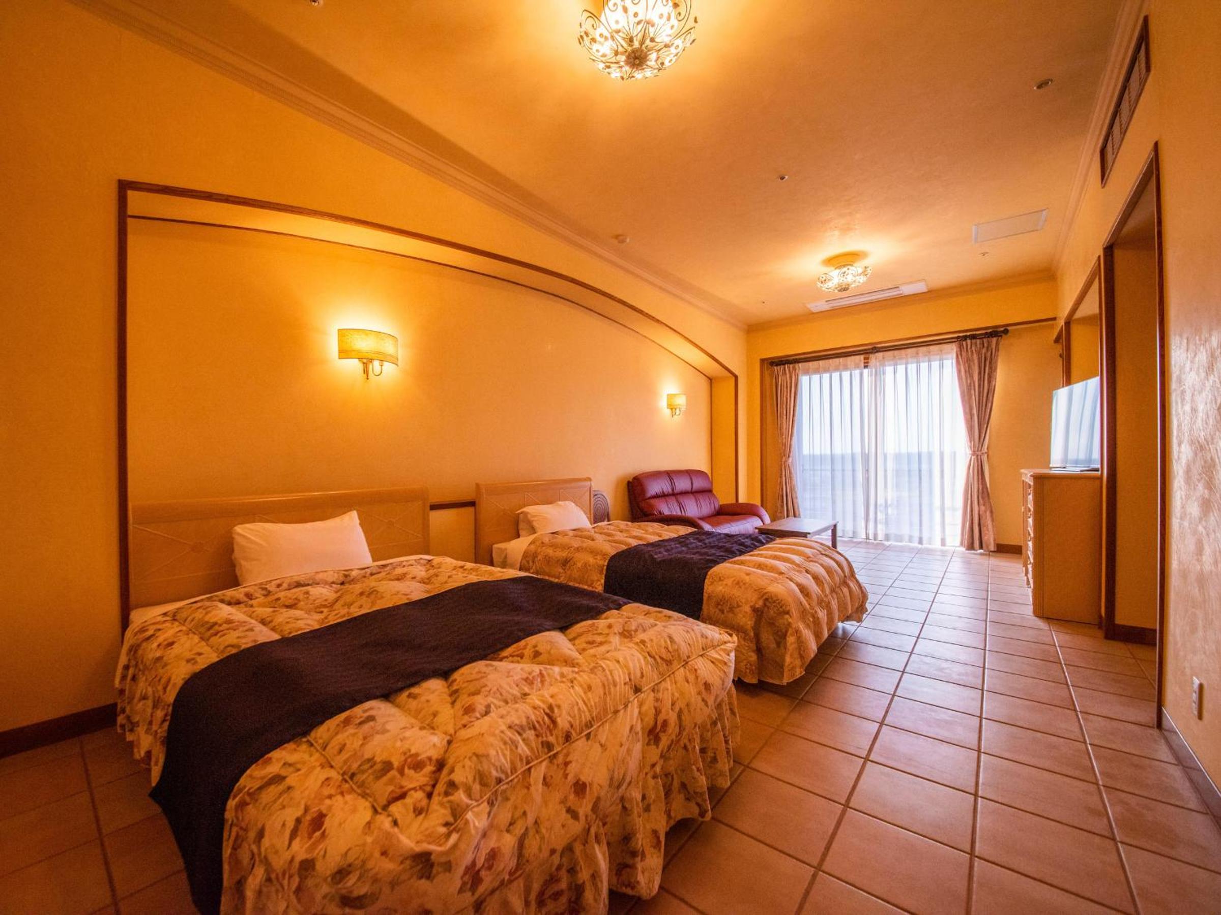 Large Twin Room