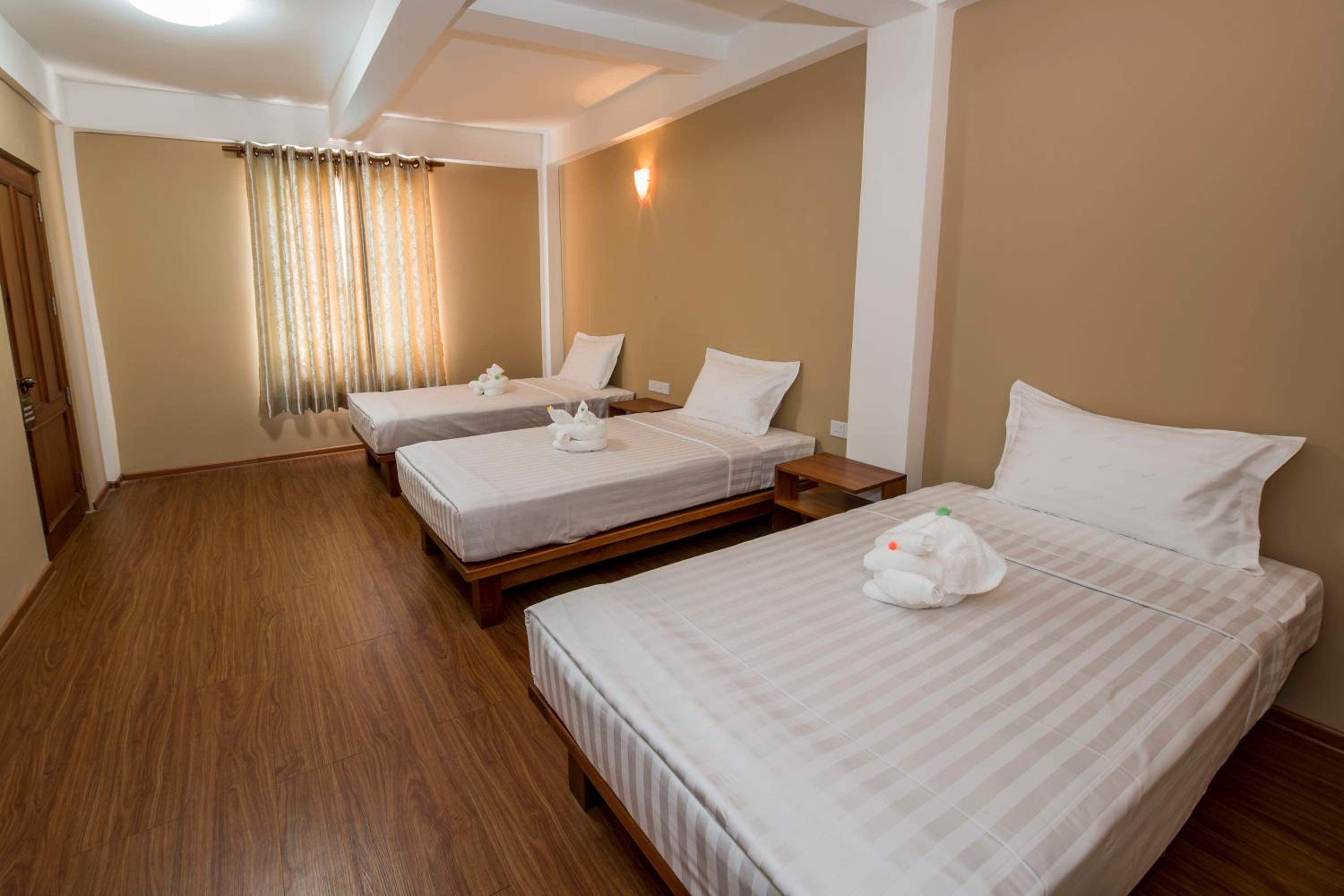 Superior Triple Room photo 2