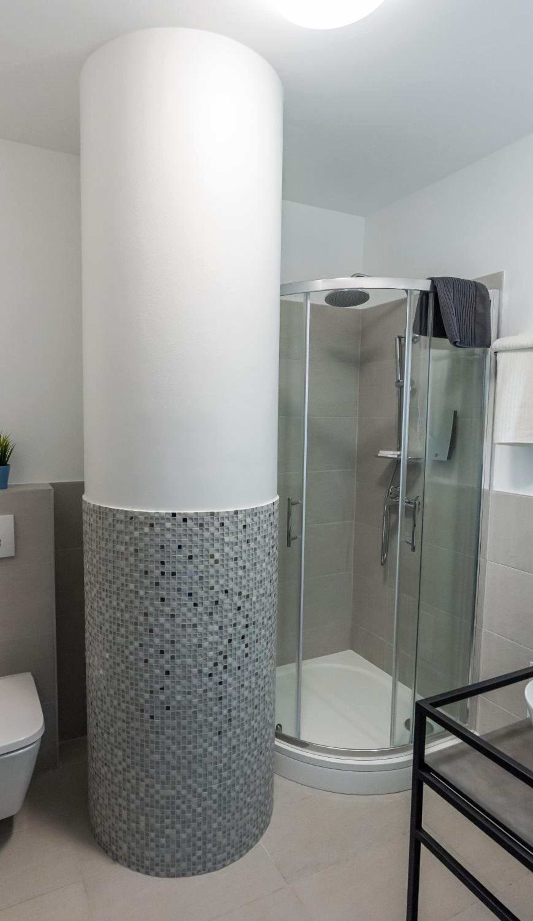 Standard Triple Room - Photo 9