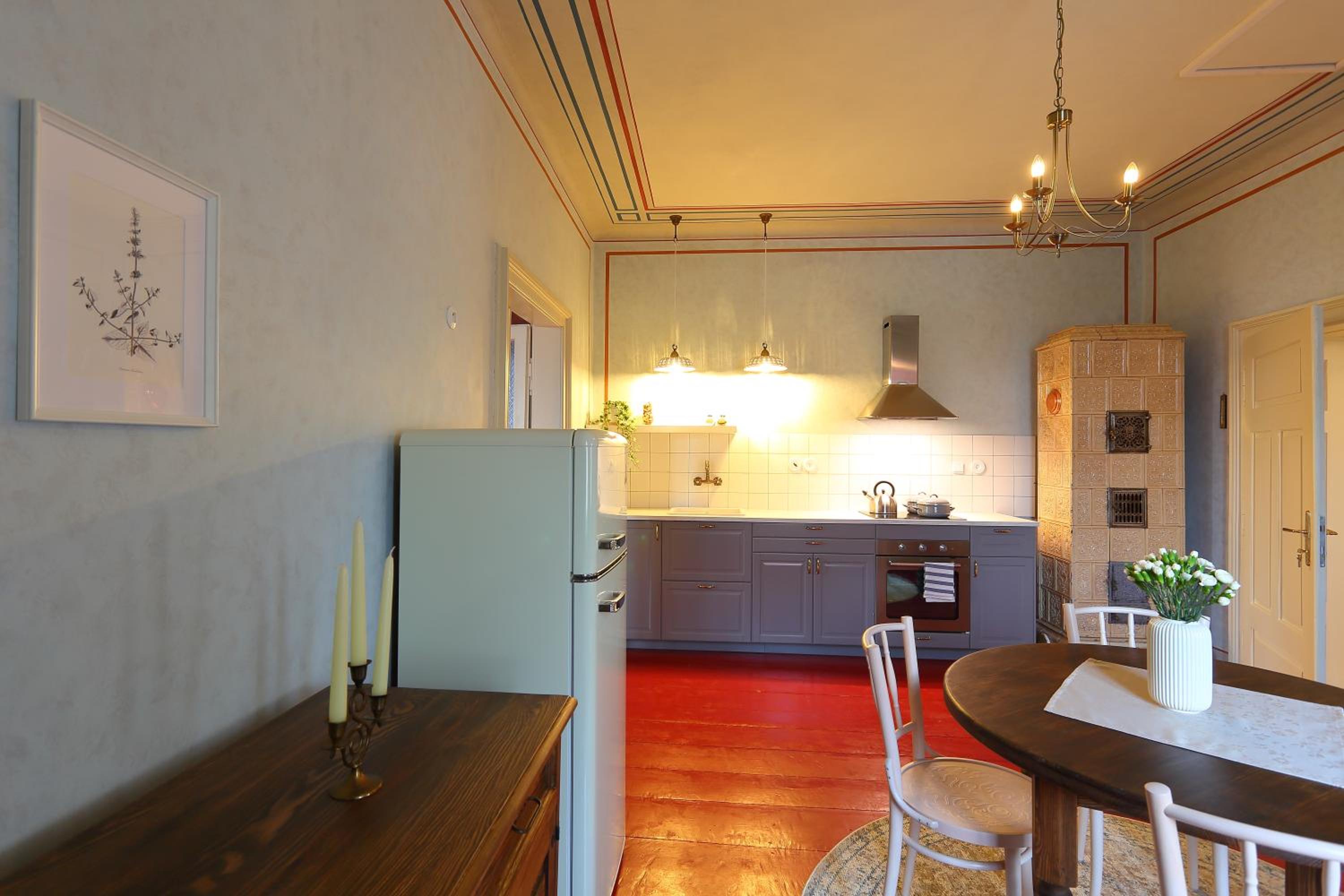 Executive Suite - Photo 8