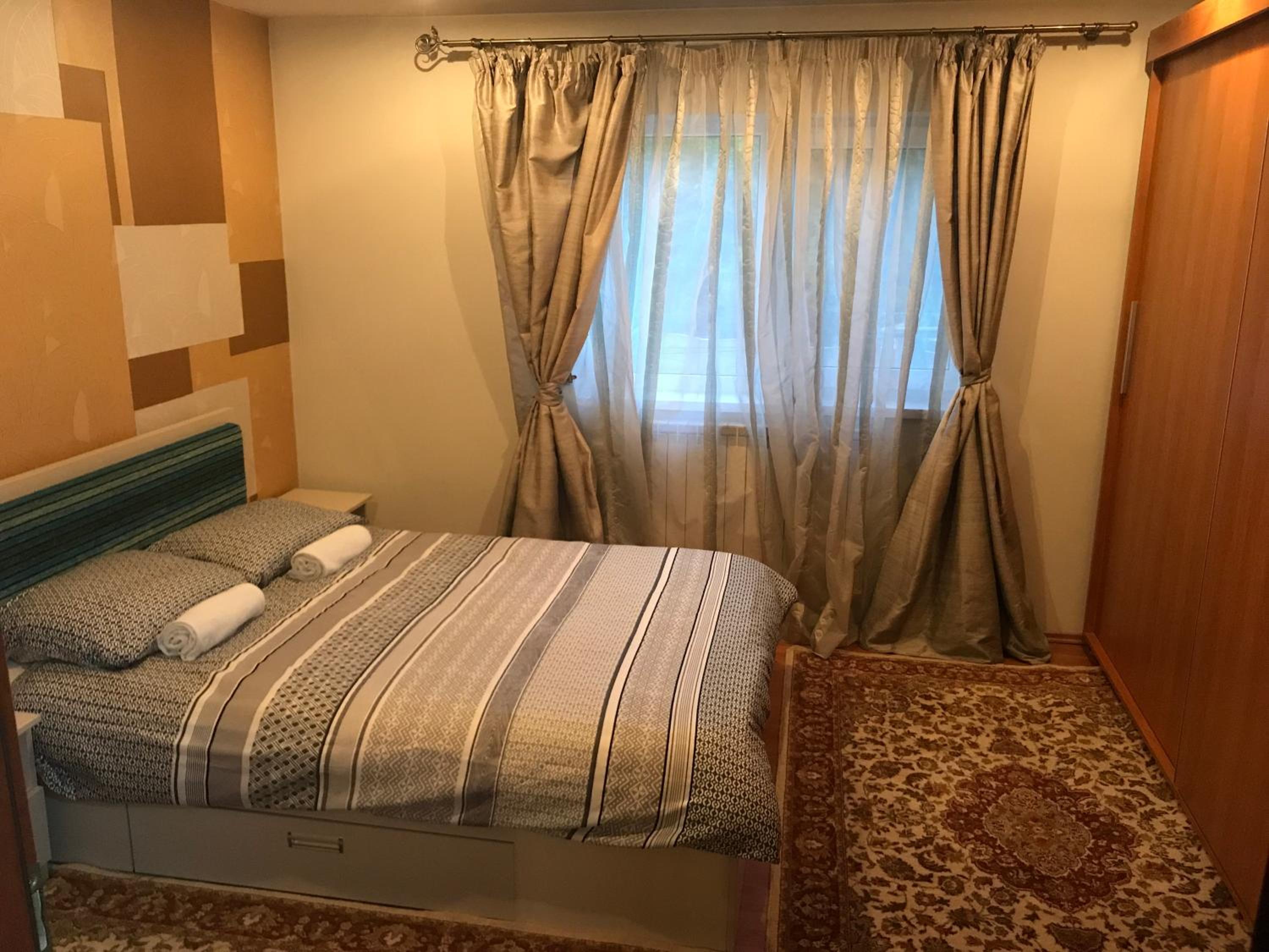 Two-Bedroom Apartment - Photo 19