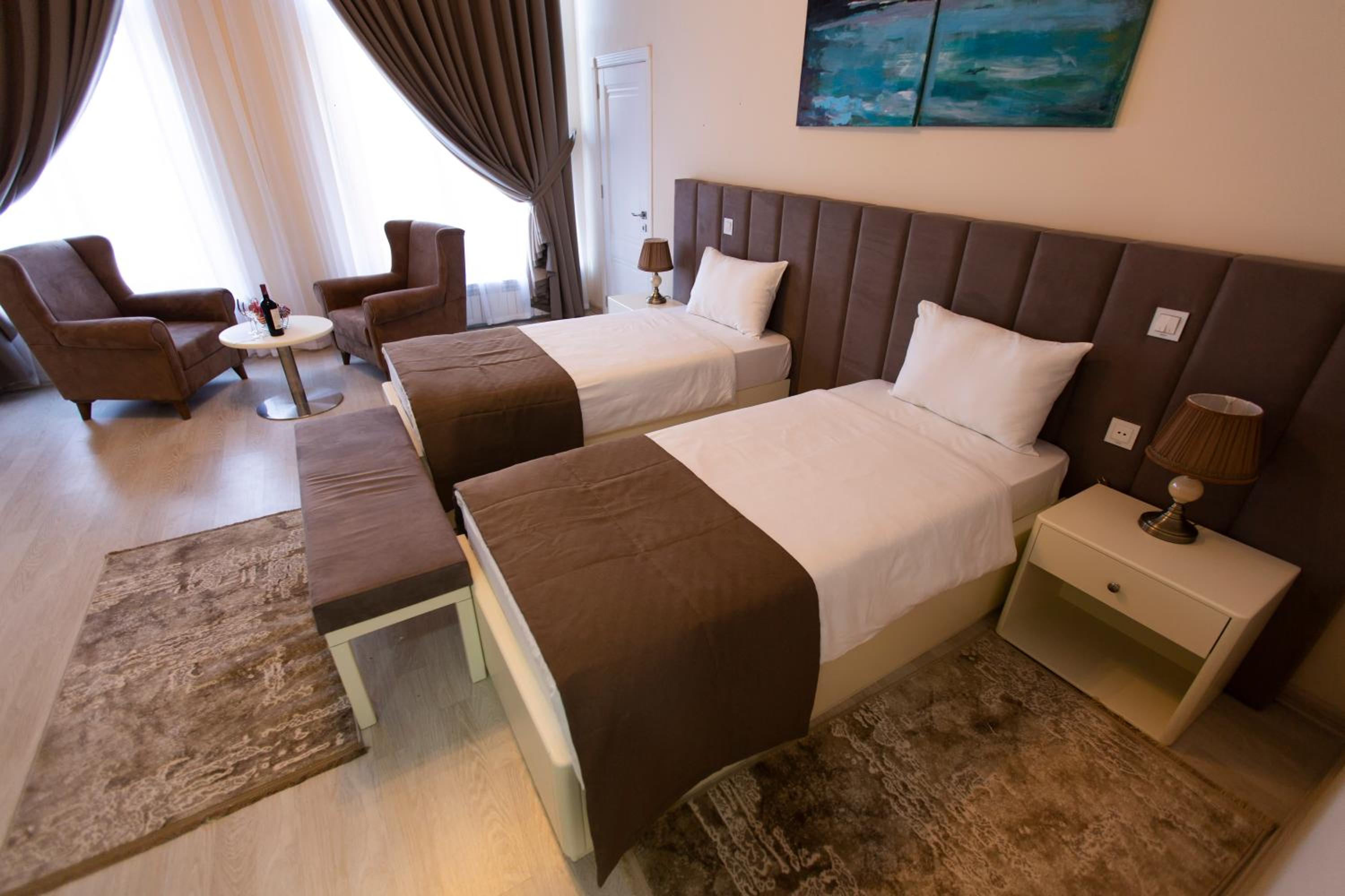 Deluxe Twin Room photo 1