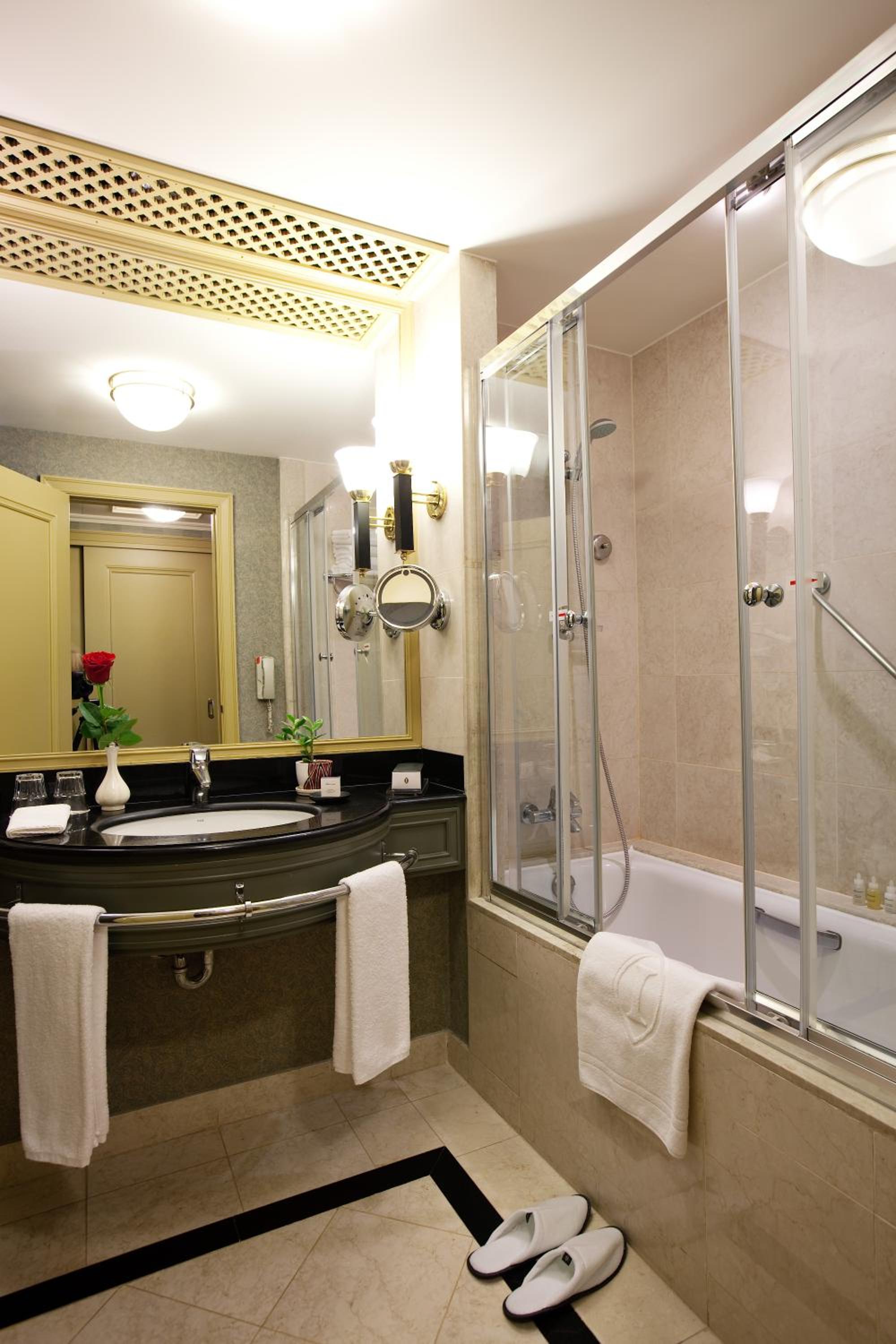 Premium Room photo 2