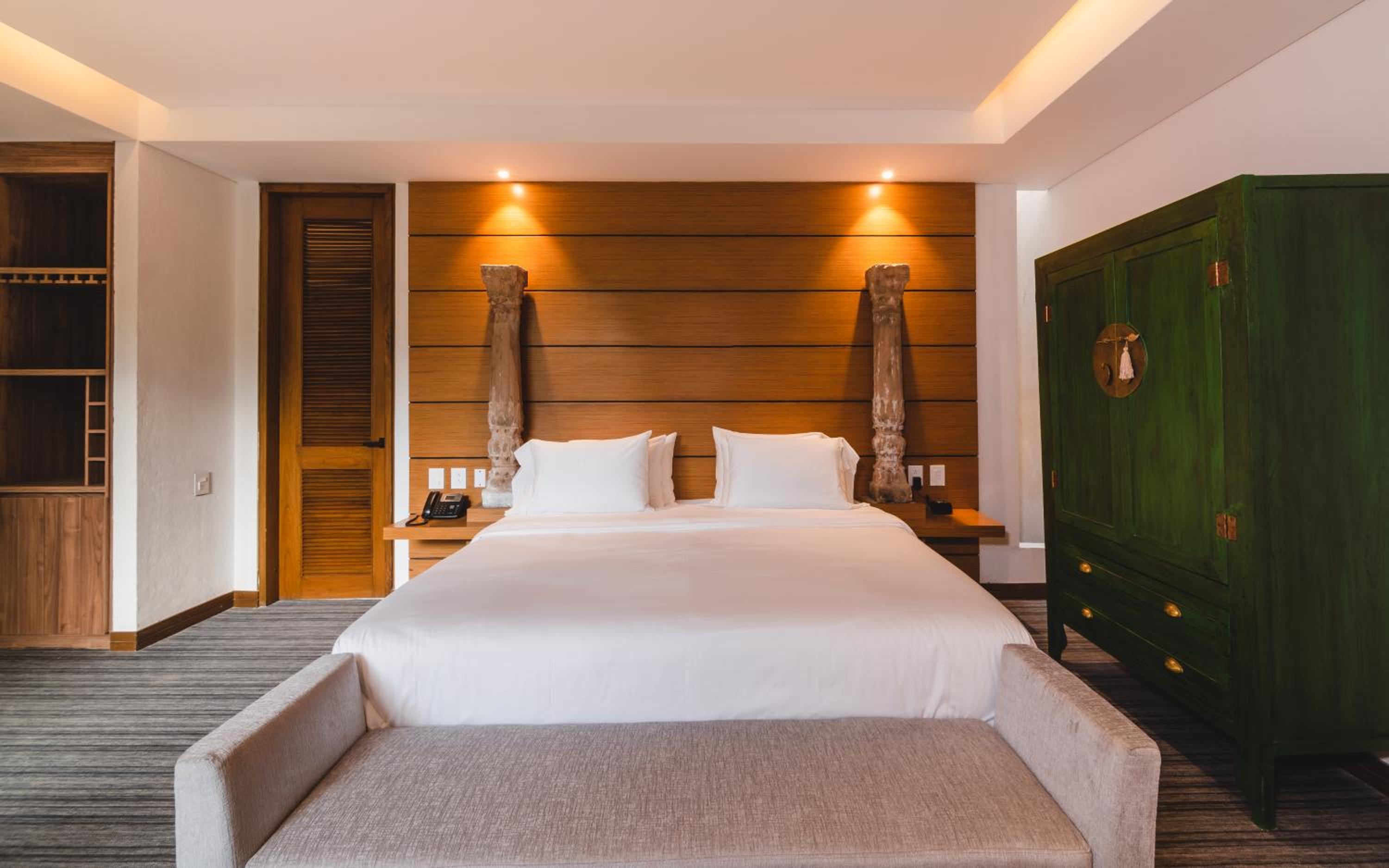 Standard Suite - Photo 6
