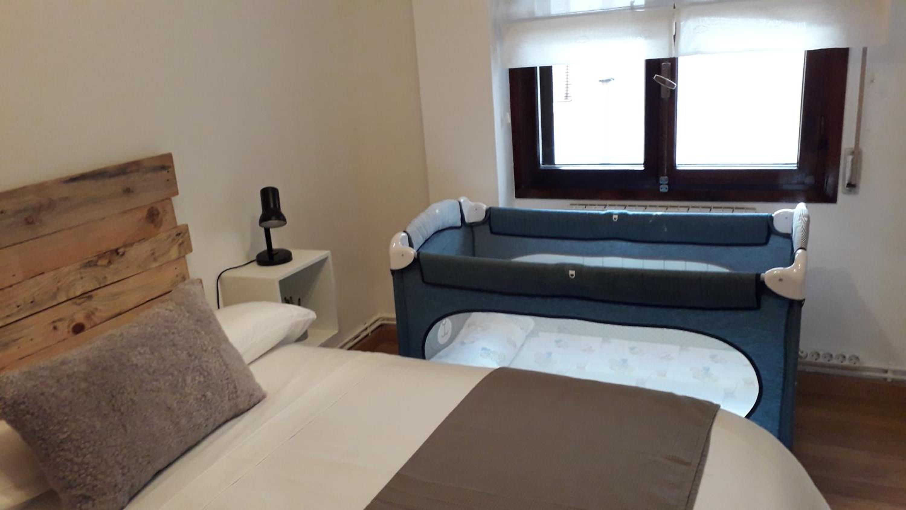 Three-Bedroom Apartment - Photo 11