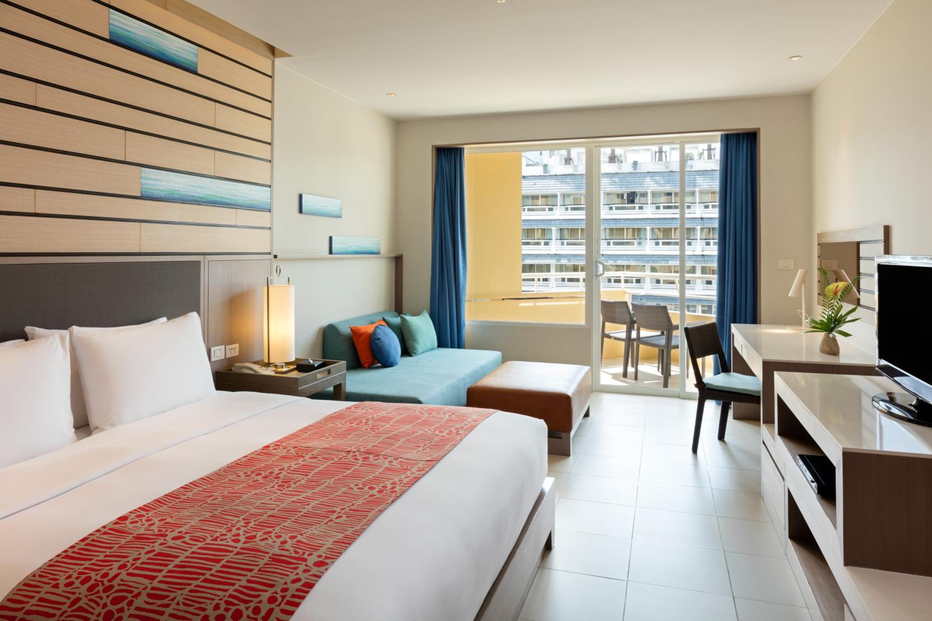 Standard King Room - Photo 3