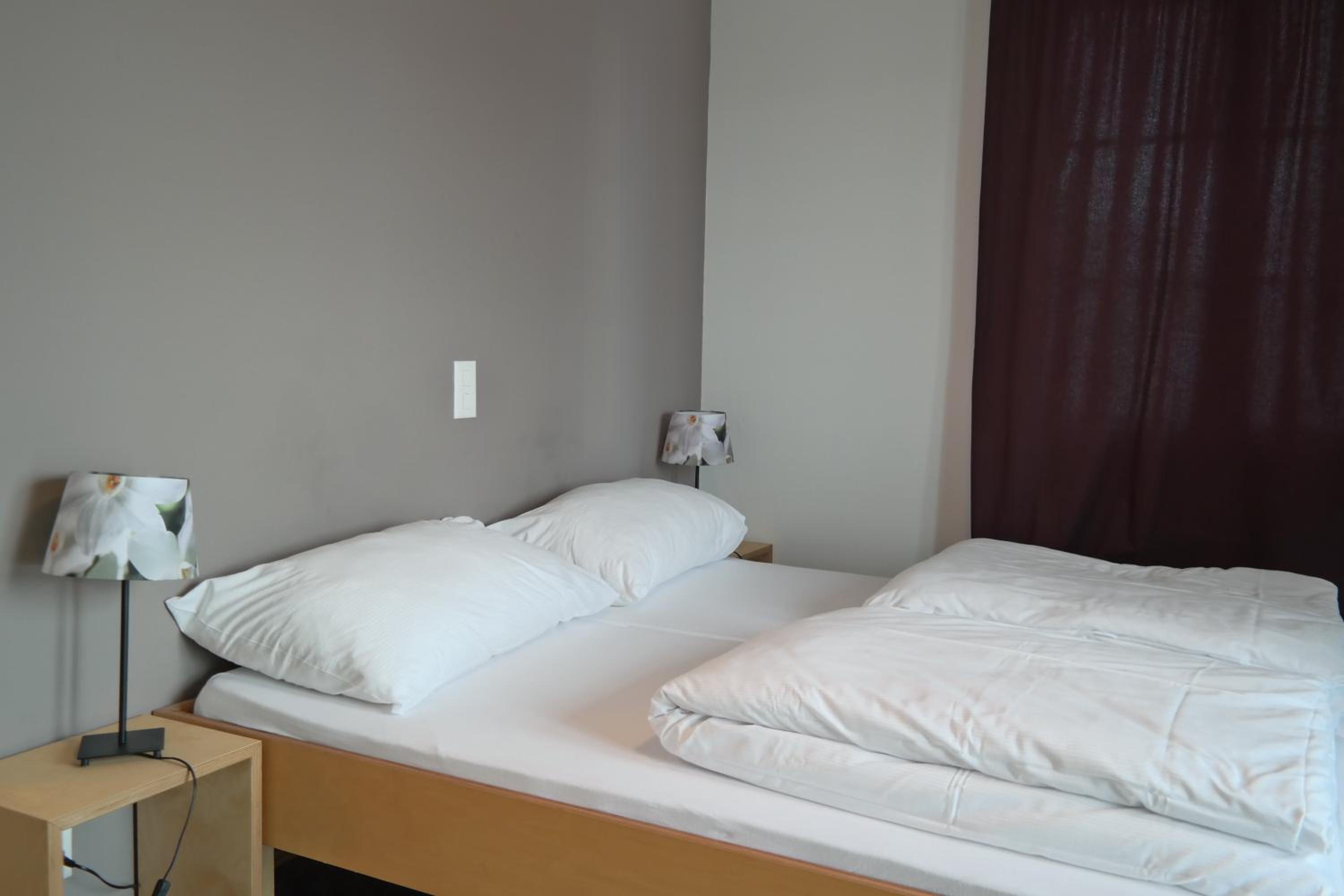 Standard Double Room with Balcony - Photo 10