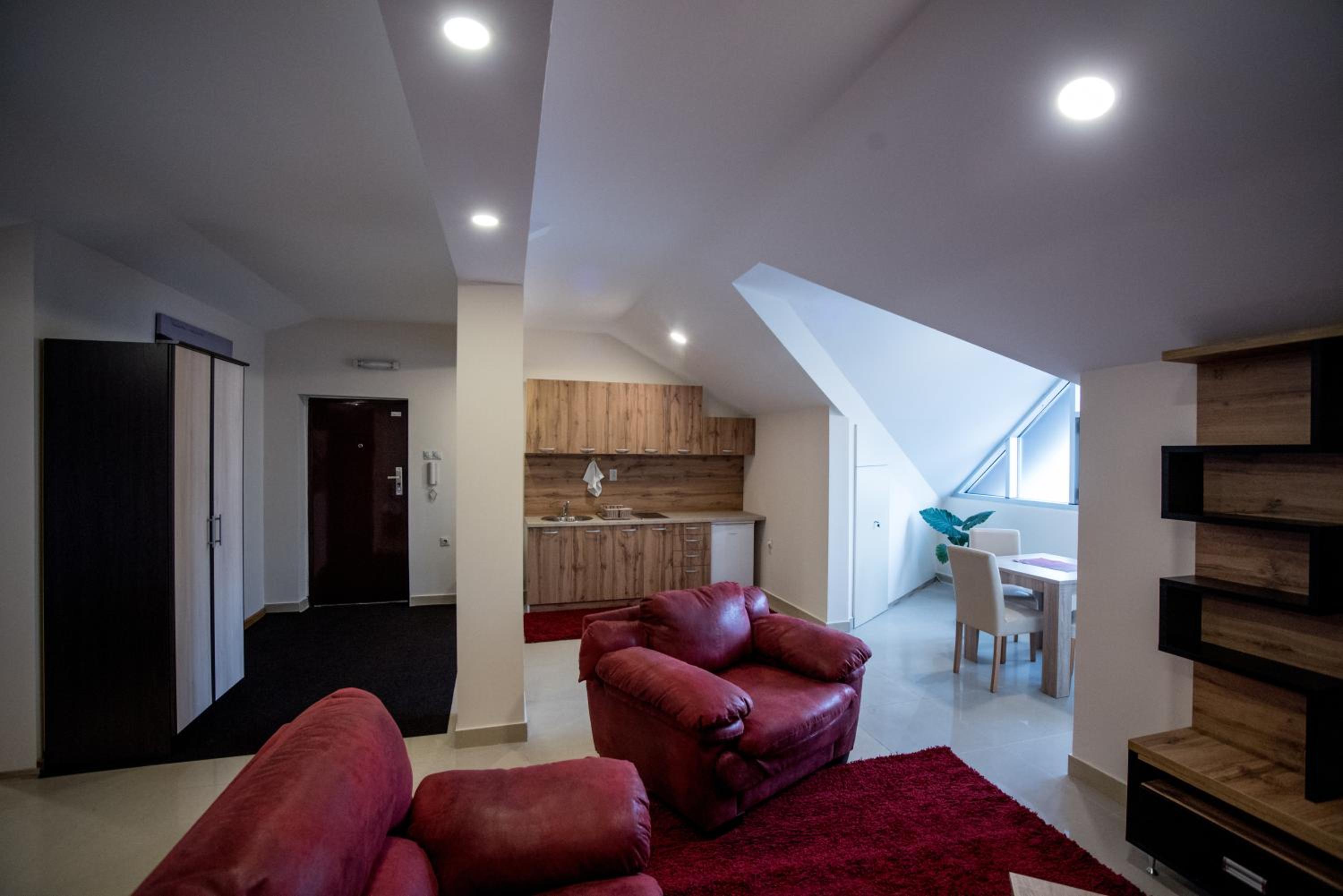 Budget Triple Room photo 2