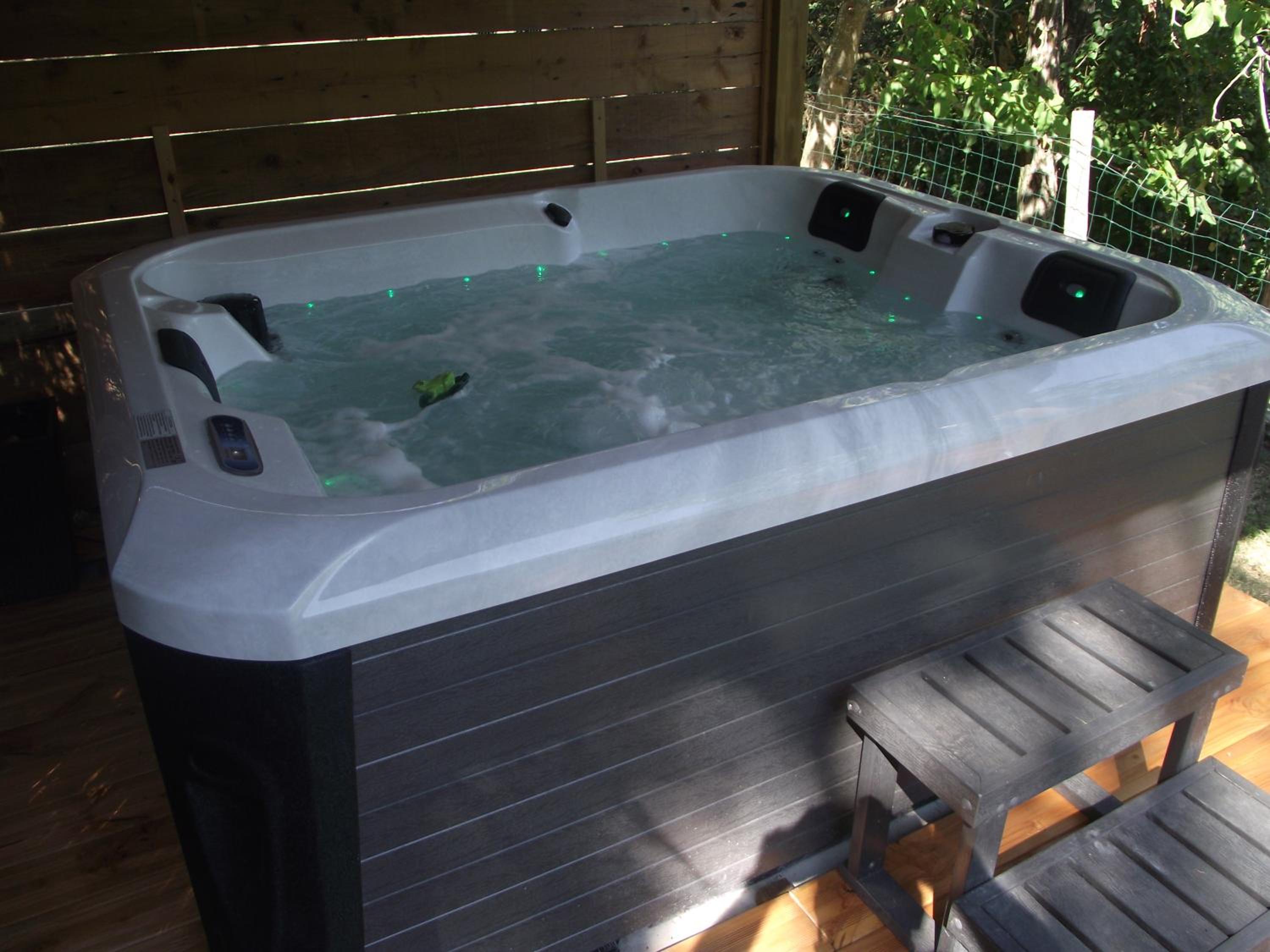 Deluxe Double Room with Shower - Photo 8