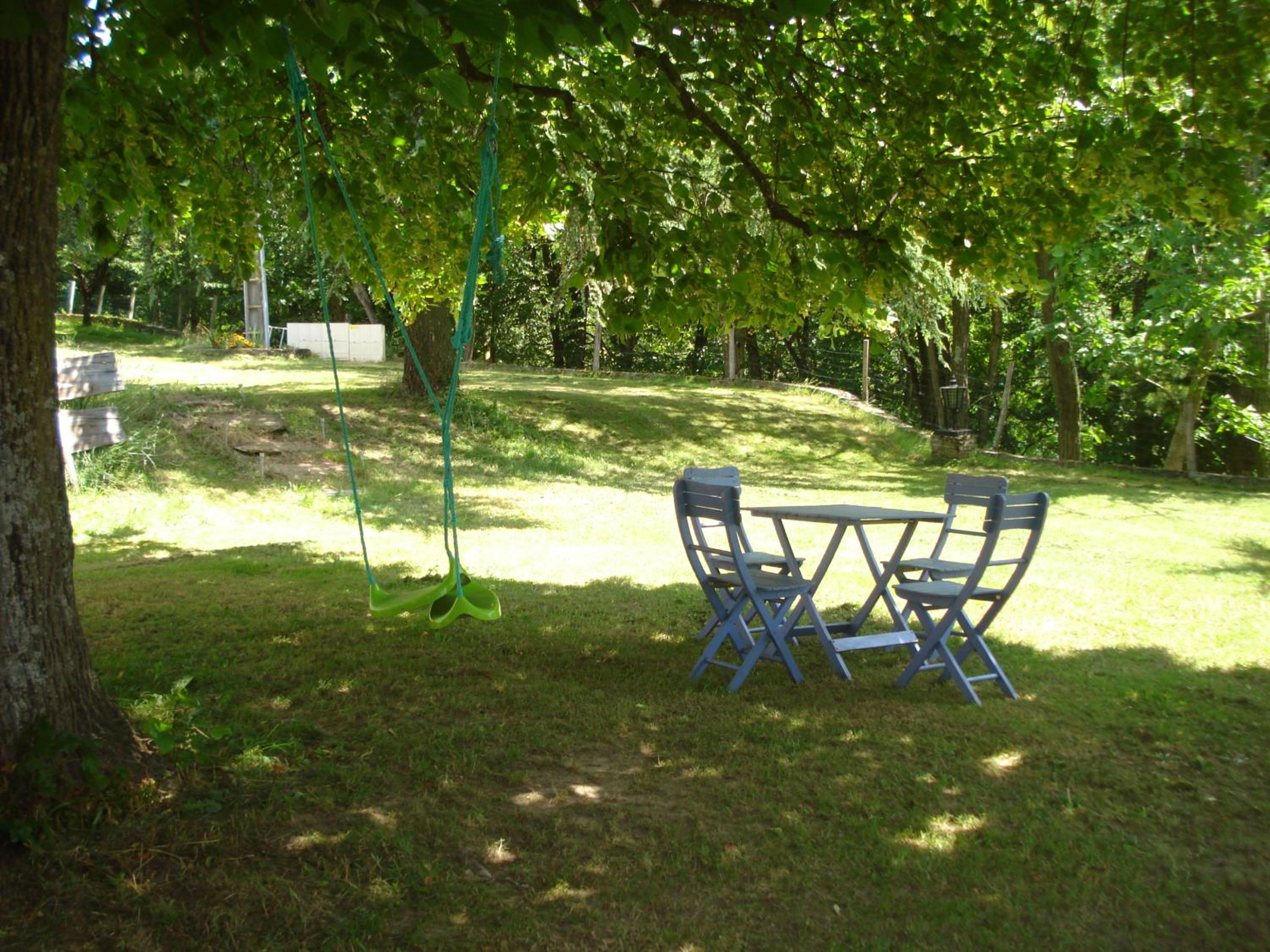Deluxe Double Room with Shower - Photo 7