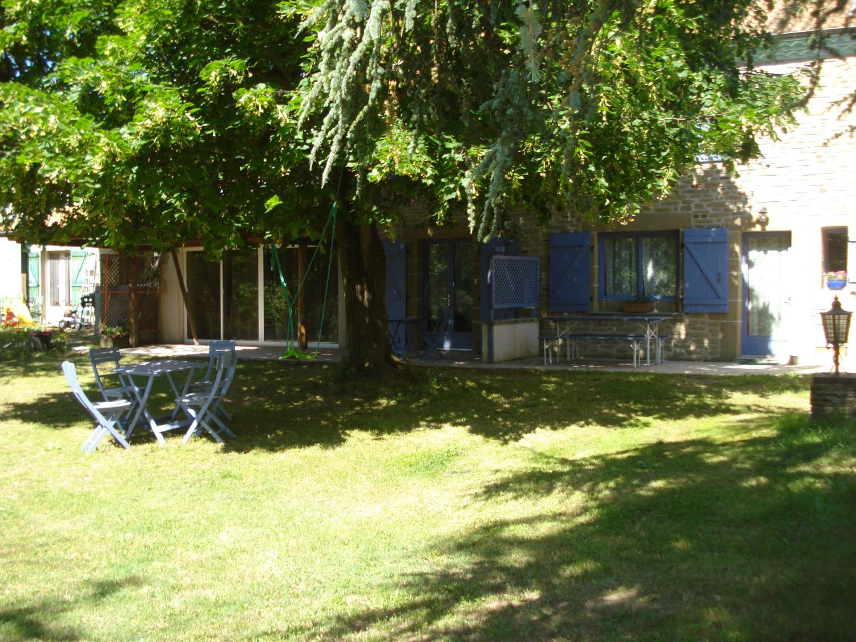 Deluxe Double Room with Shower - Photo 17