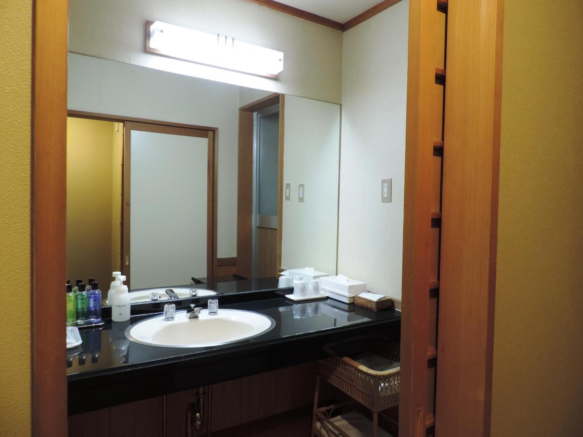 Japanese-Style Twin Room photo 3