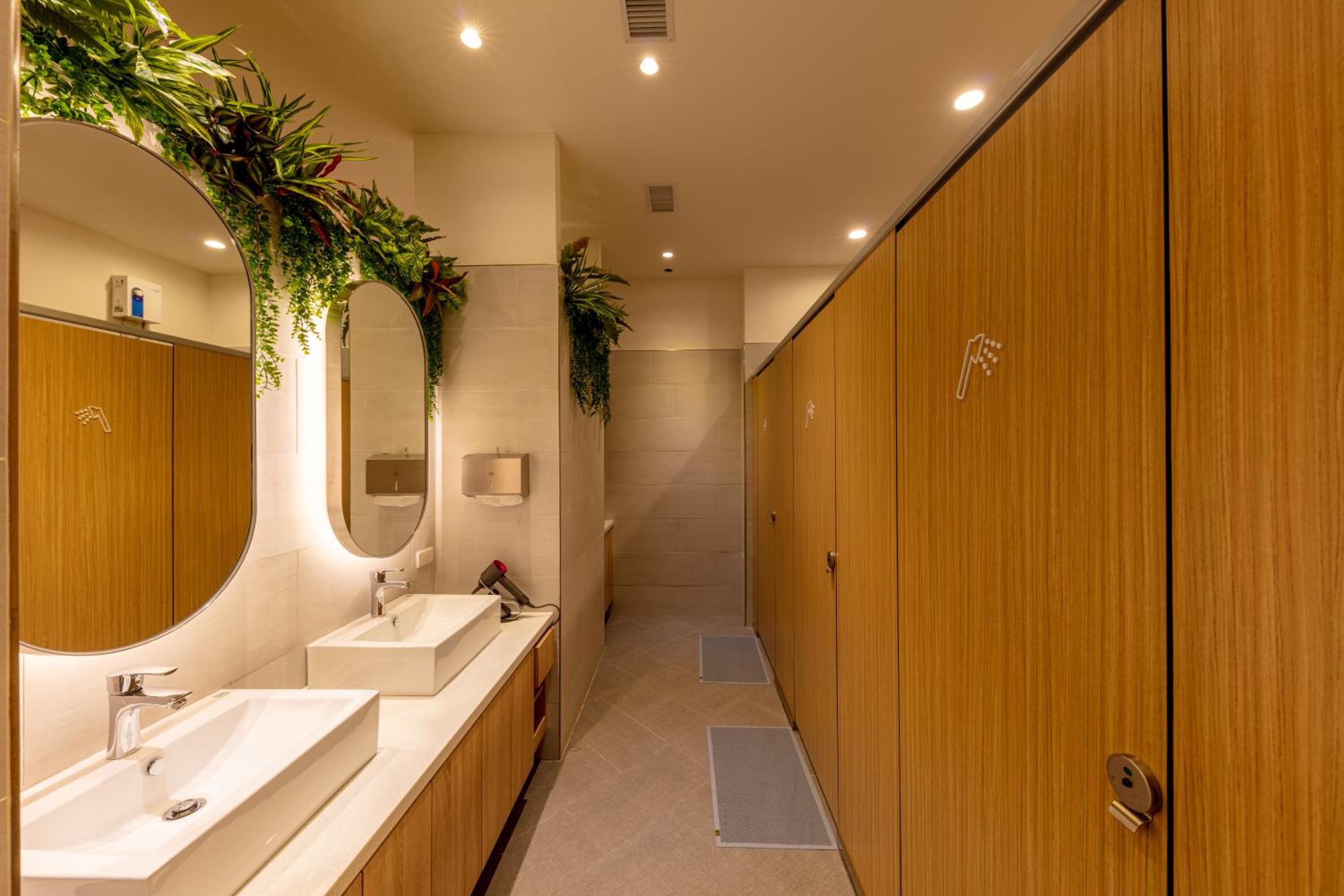 Double Room with Shared Bathroom photo 3