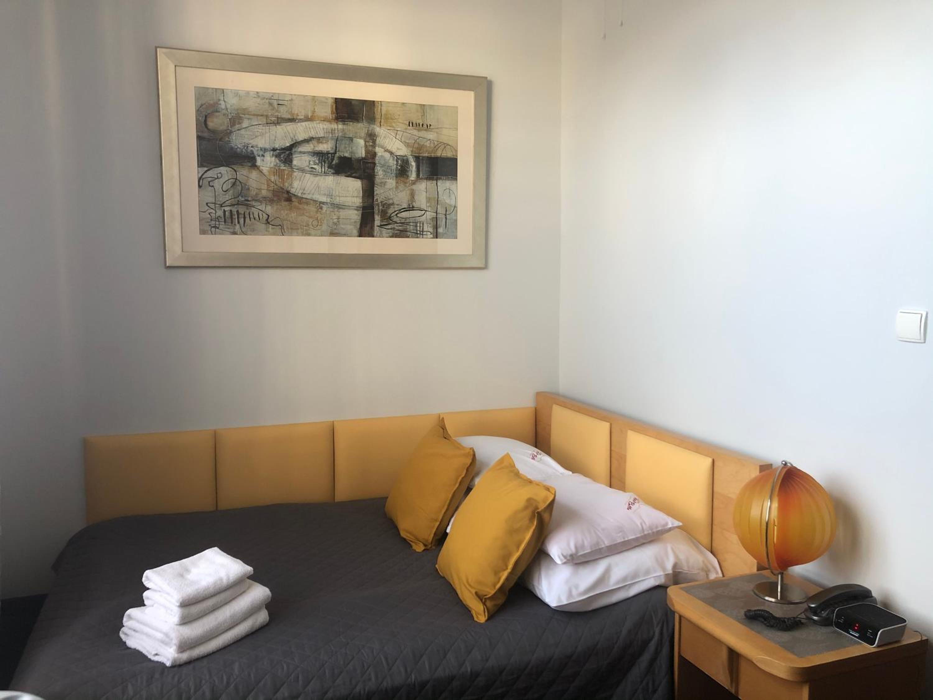 Single Room photo 2