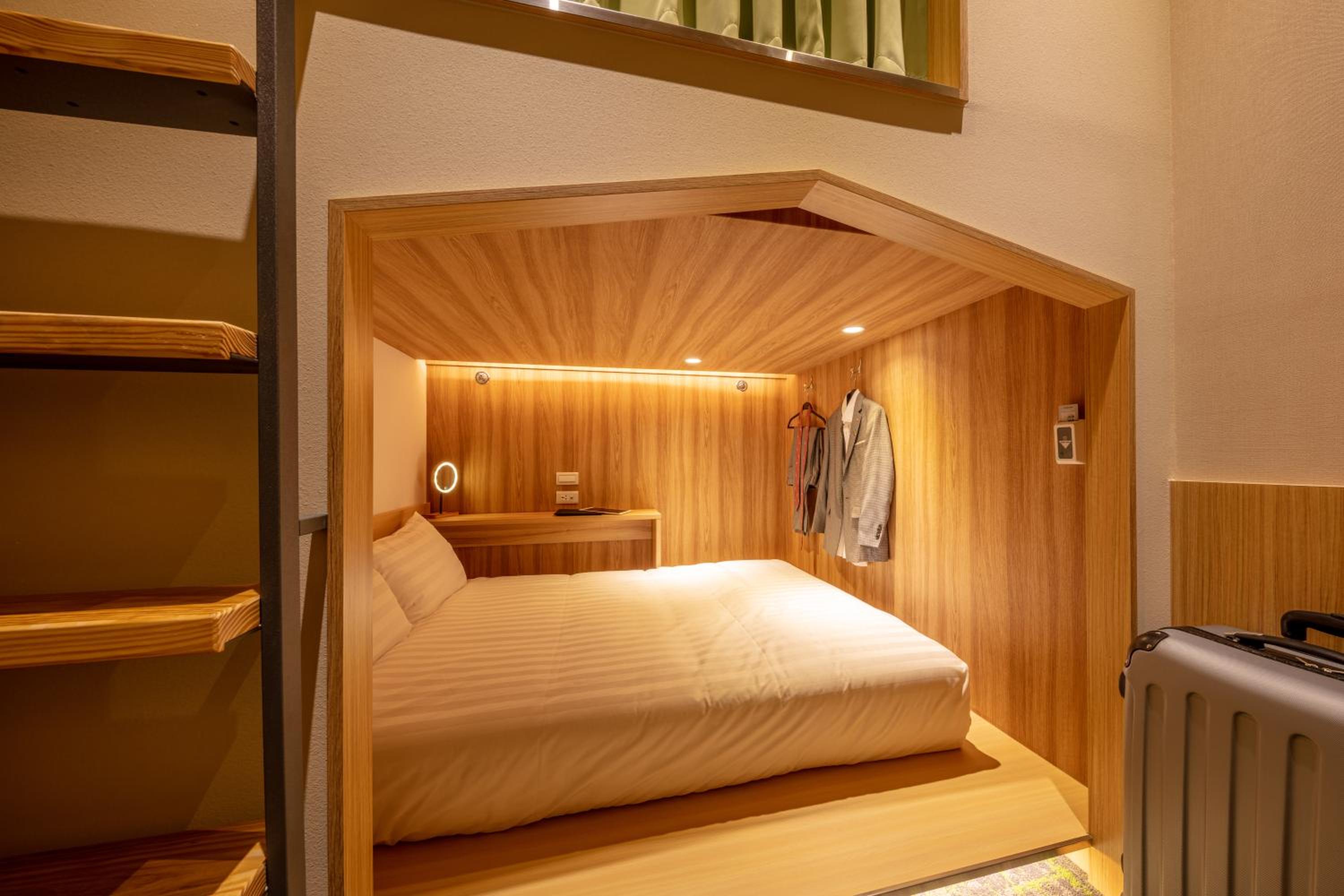 Triple Room with Shared Bathroom photo 2