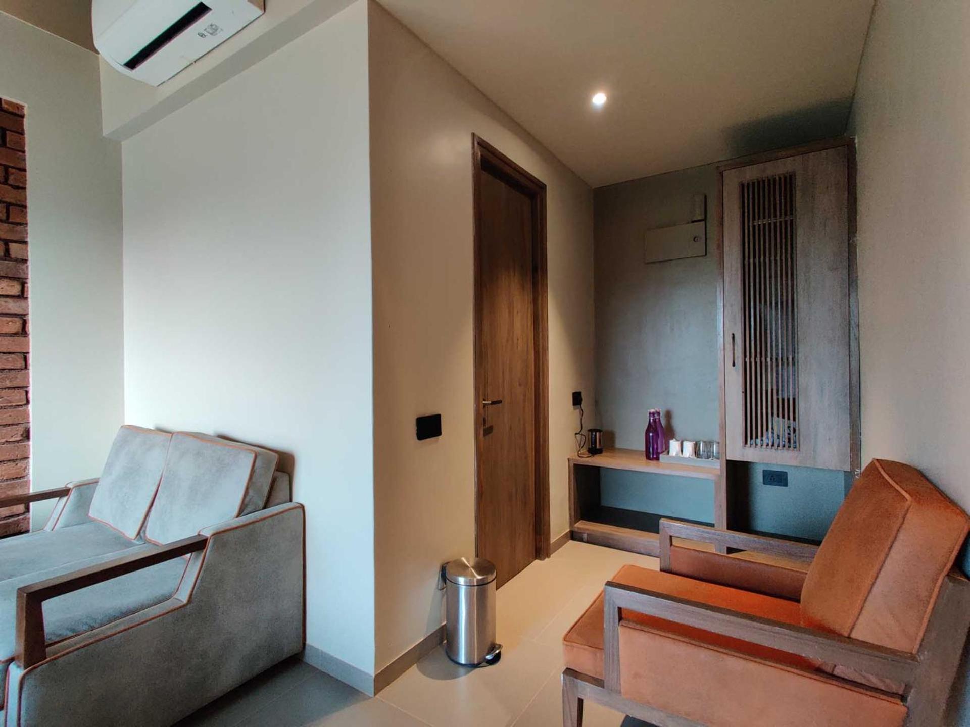 Premium Room with Balcony - Ground Floor photo 1