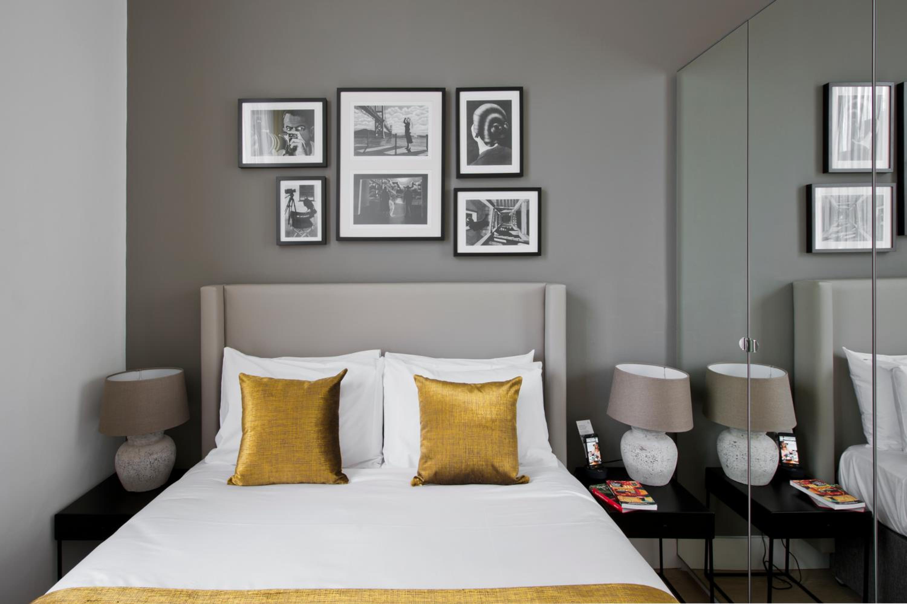 Studio Apartment photo 1