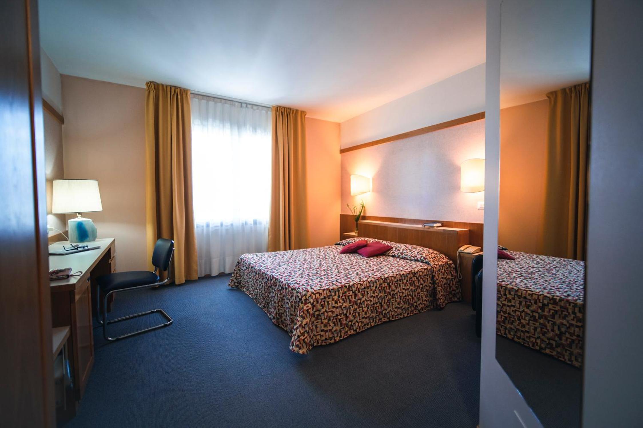 Classic Double Room - Photo 1