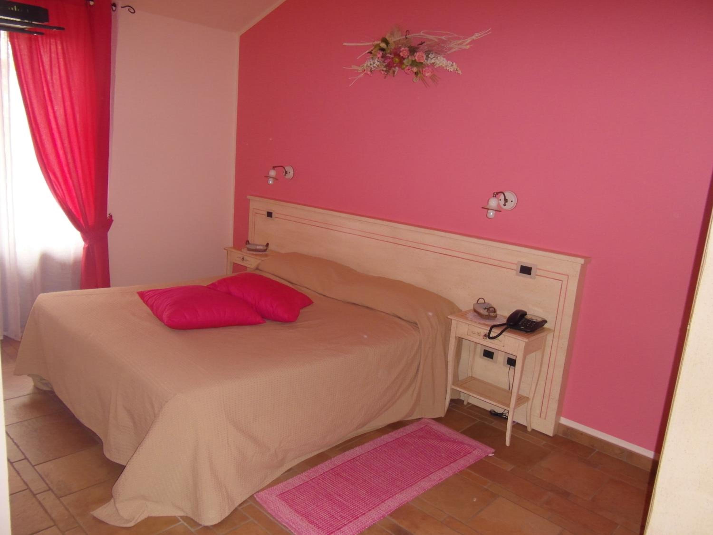 Double or Twin Room - Photo 15