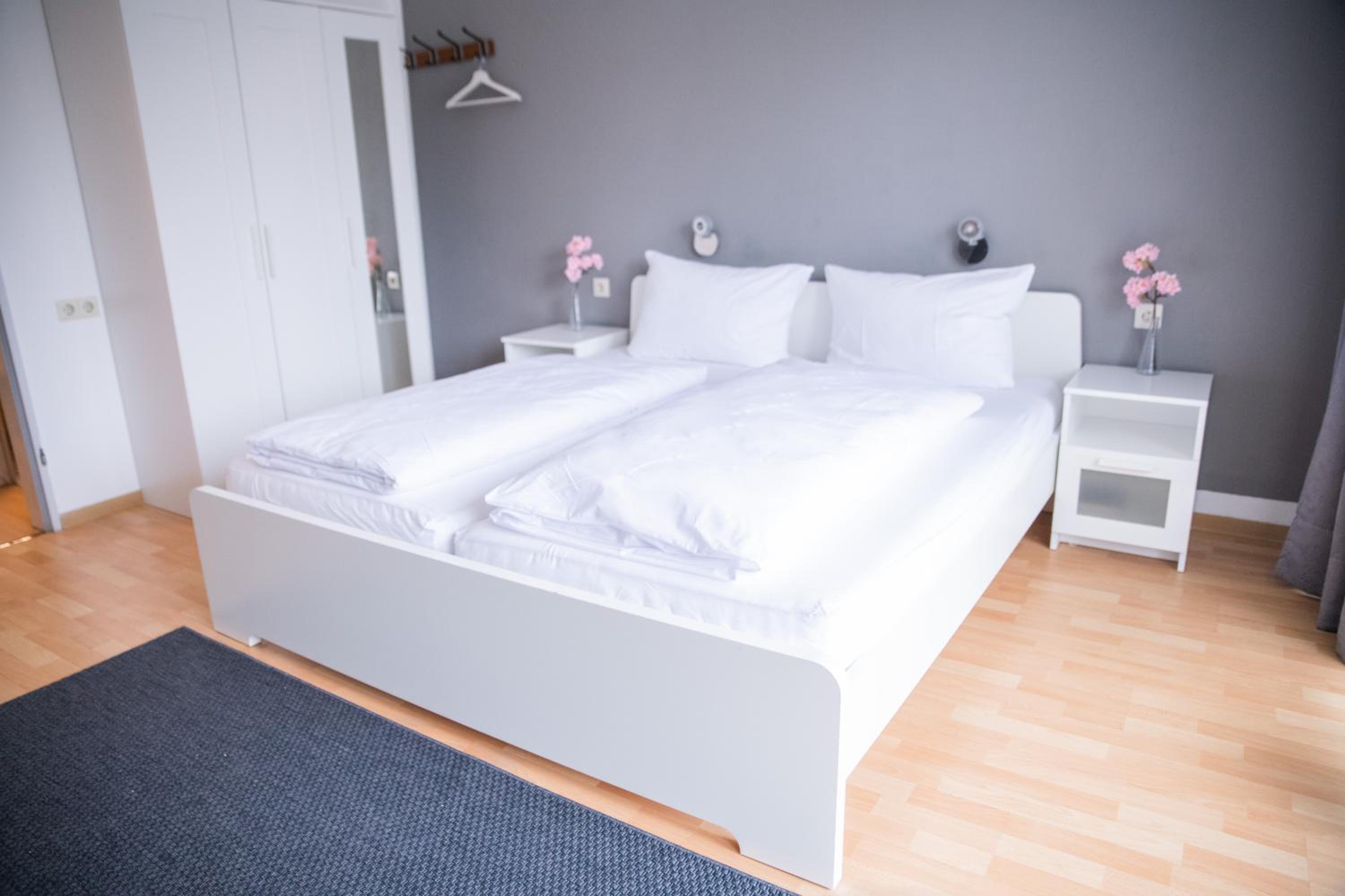 Double Room - Photo 9