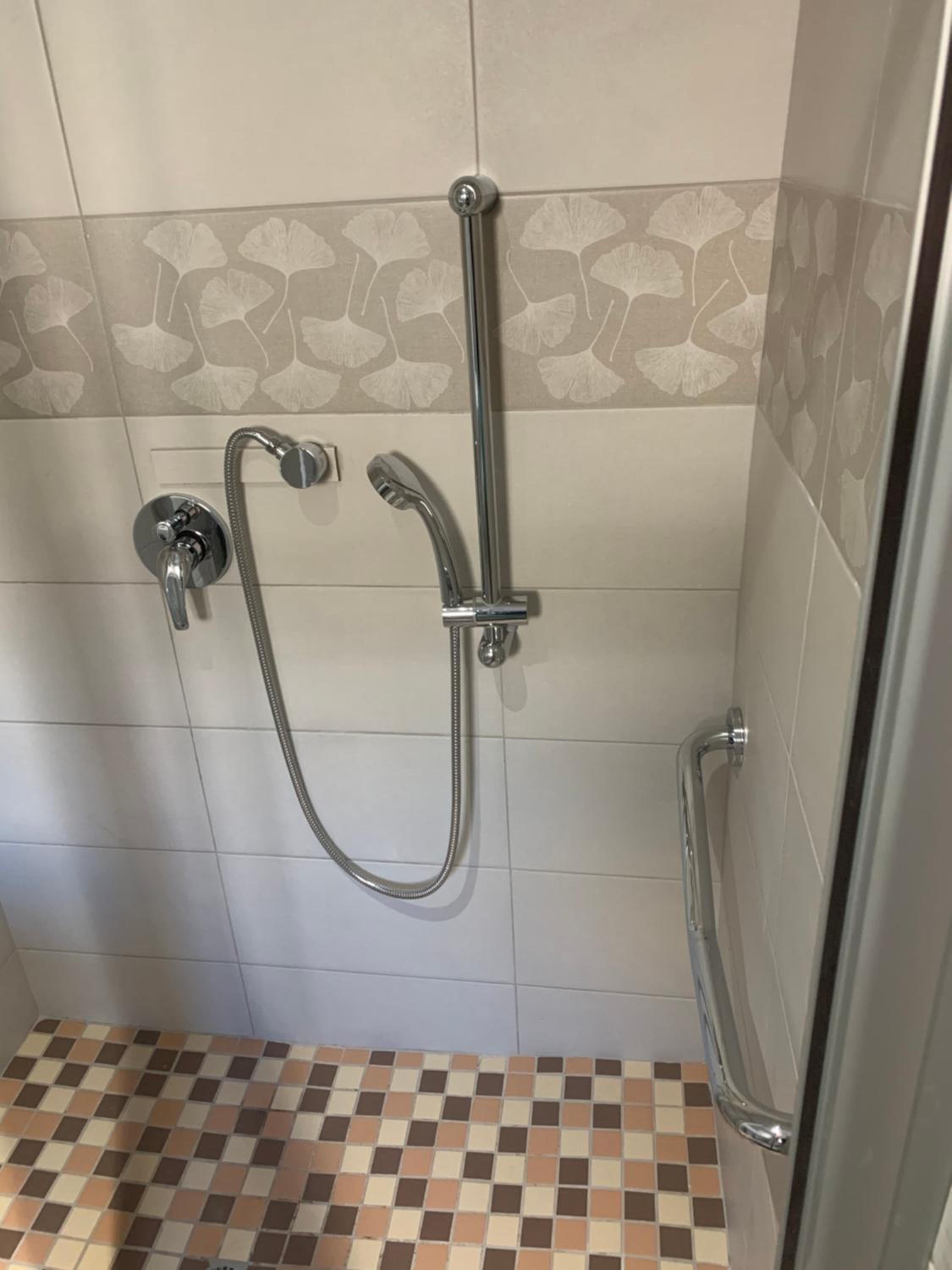 Double Room - Disability Access photo 3