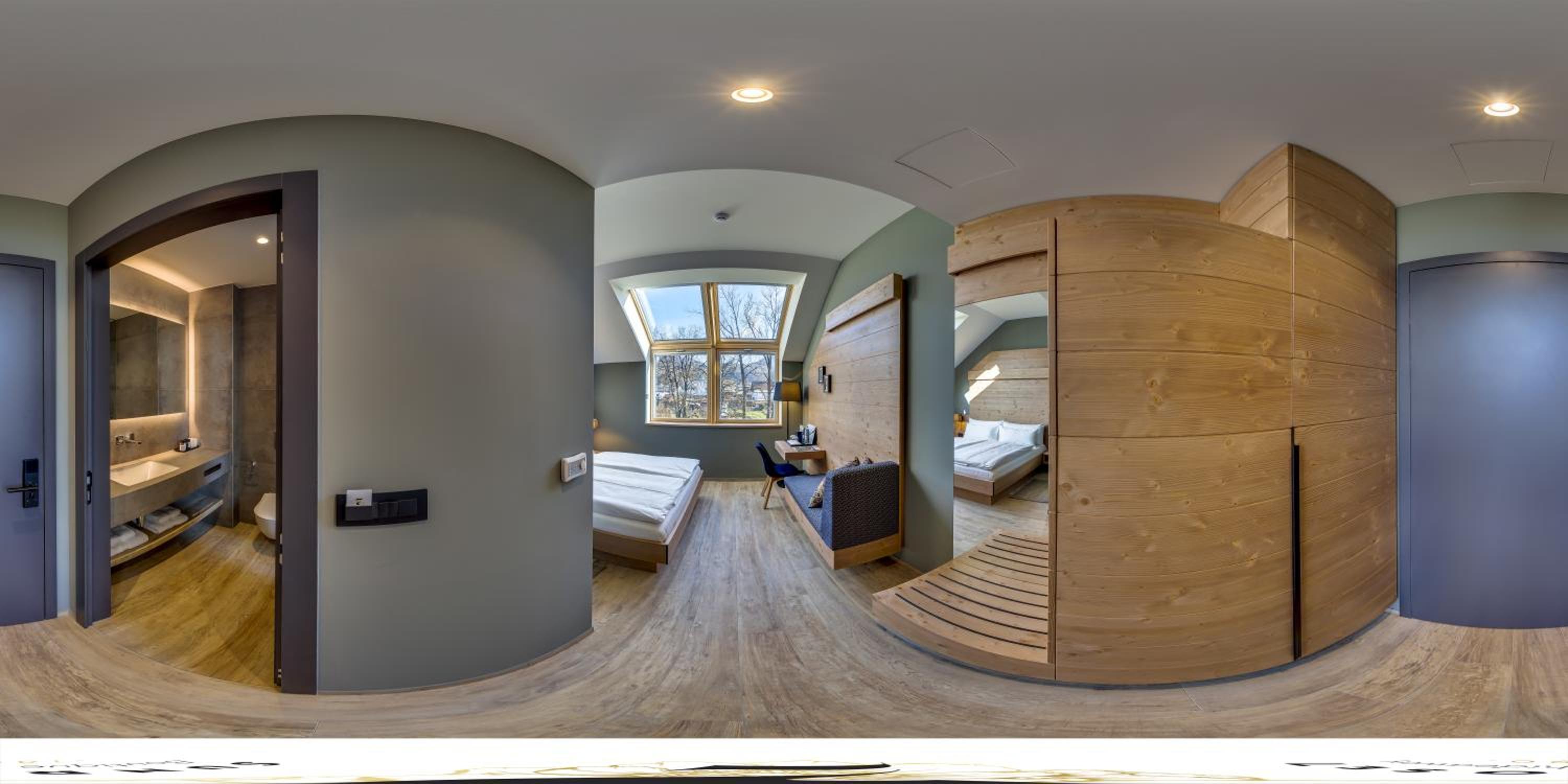 Deluxe Double Room with River View - Photo 5