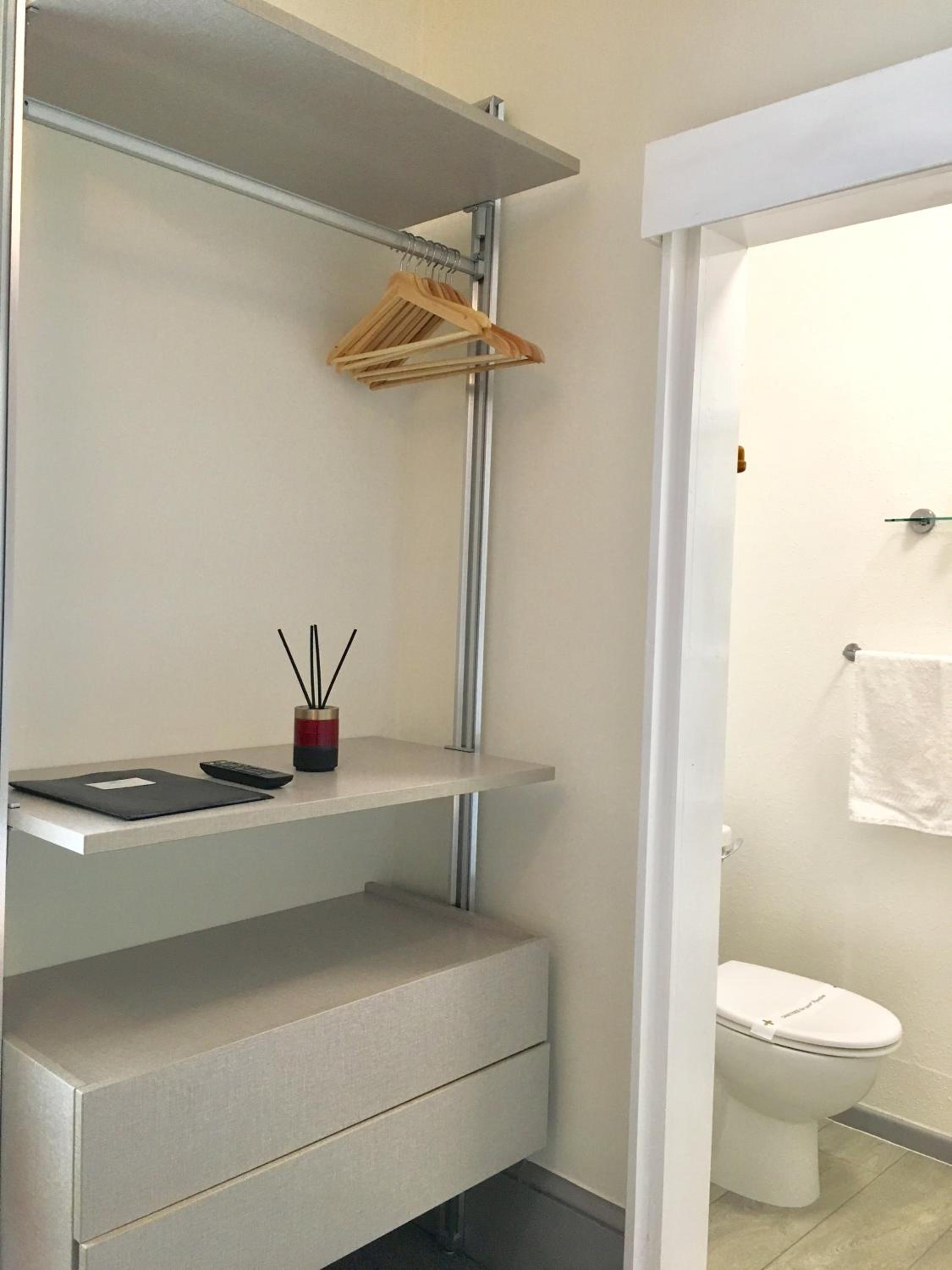 Budget Double Room photo 3