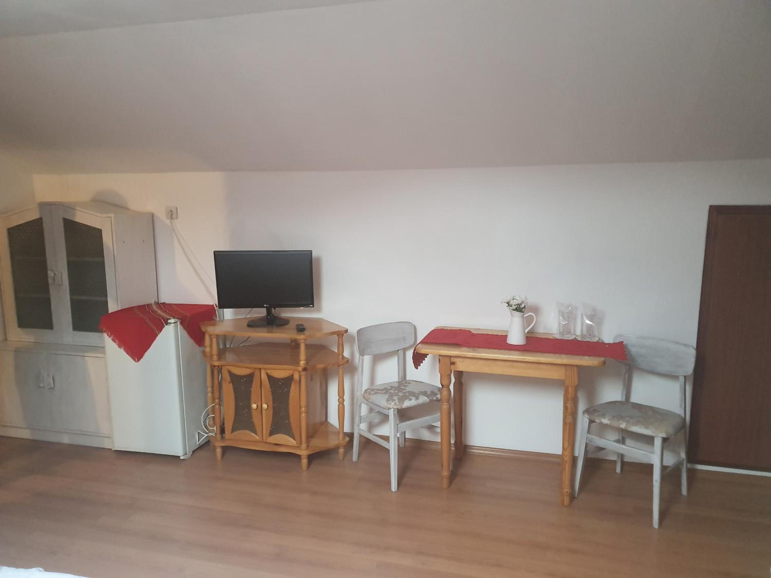 Deluxe Double Room (2 Adults + 1 Child) photo 2