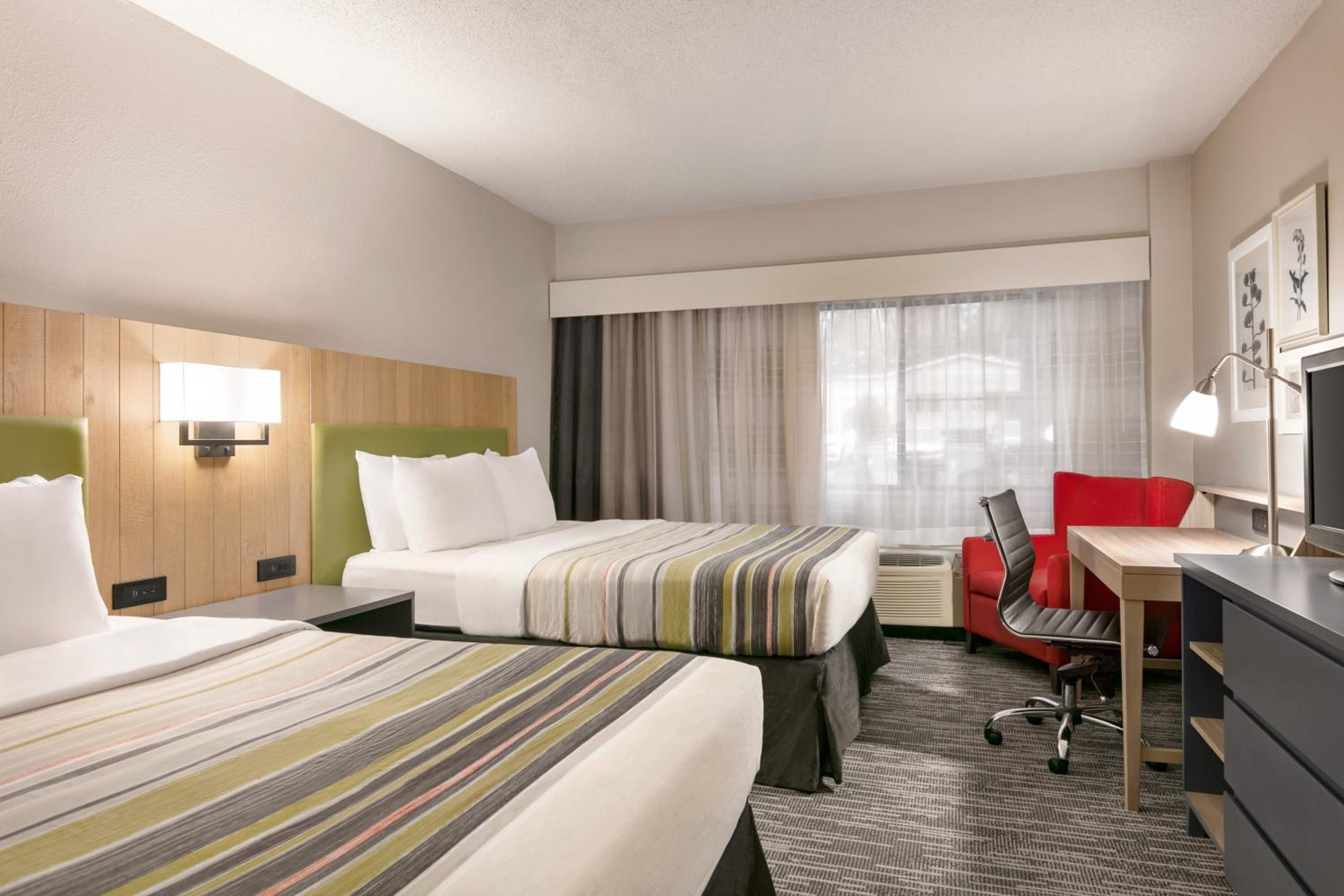 Country Inn & Suites by Radisson, Williamsburg East Busch Gardens , VA, Kuva 2