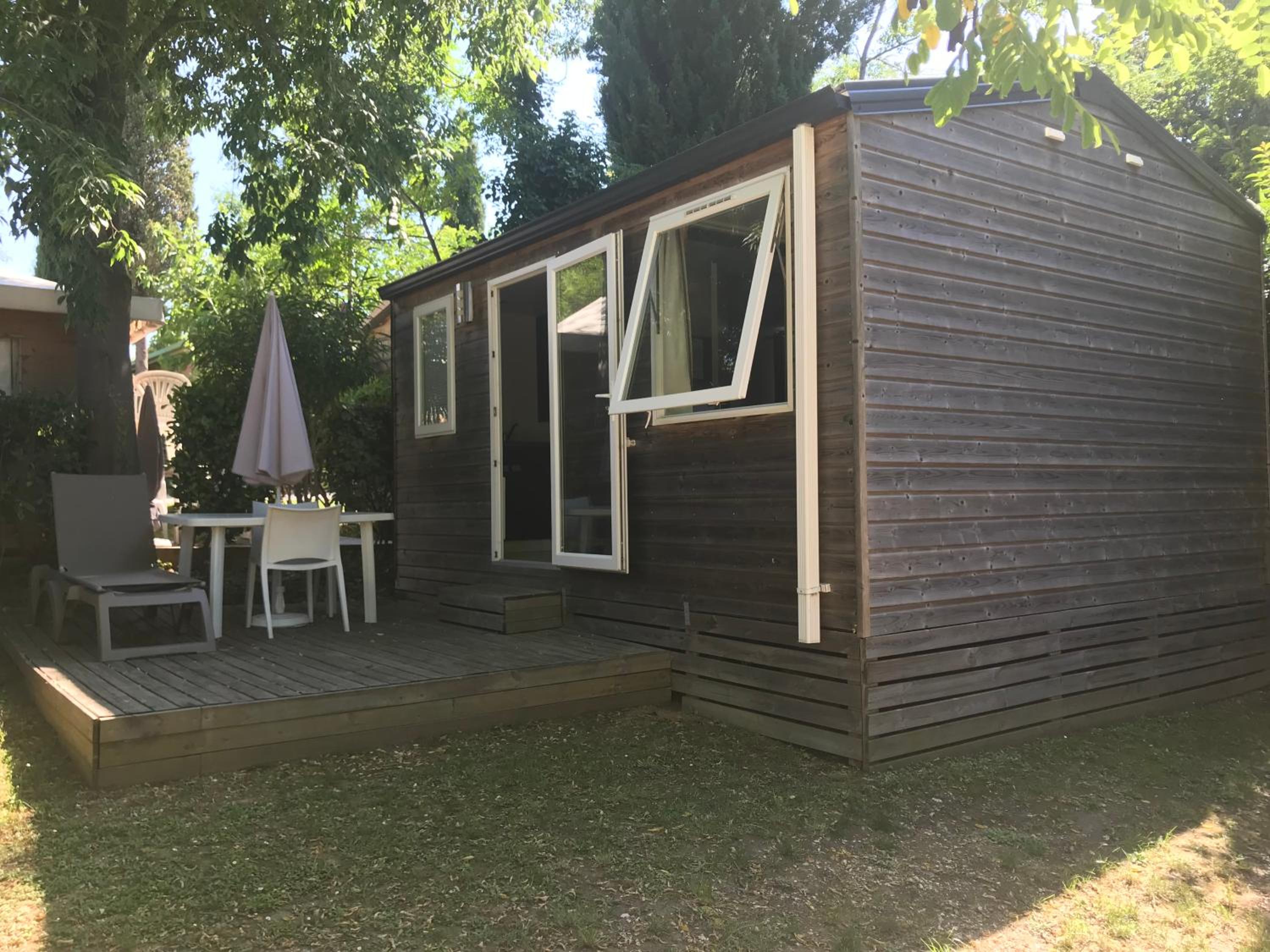 Mobile Home (2 Adults) photo 3