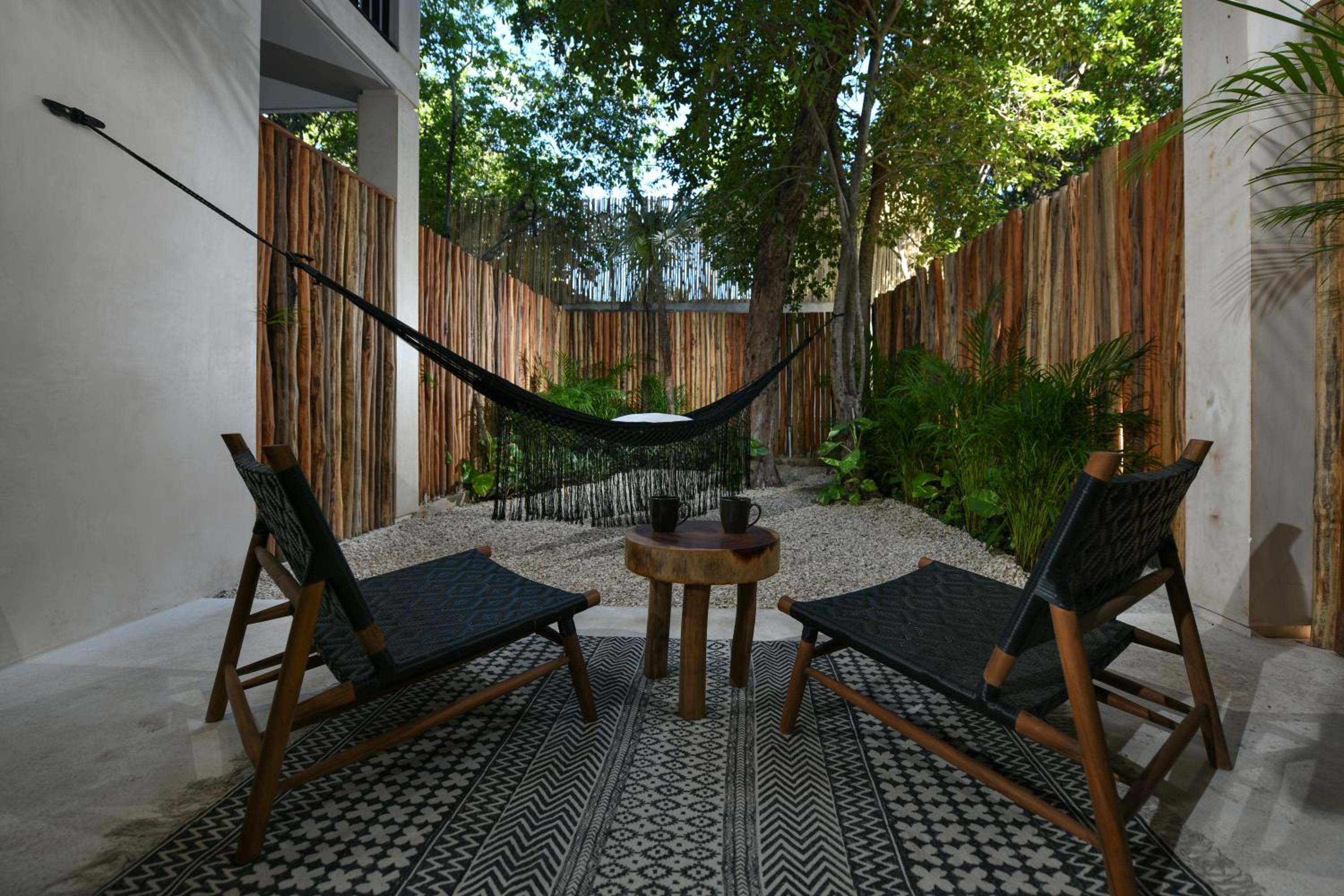 King Suite with Terrace and Garden - Photo 2