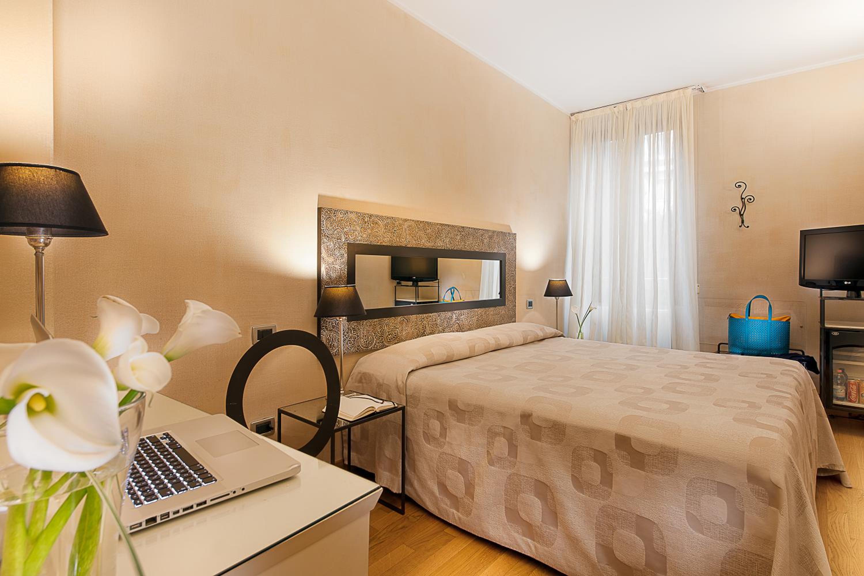 Economy Double Room - Photo 1