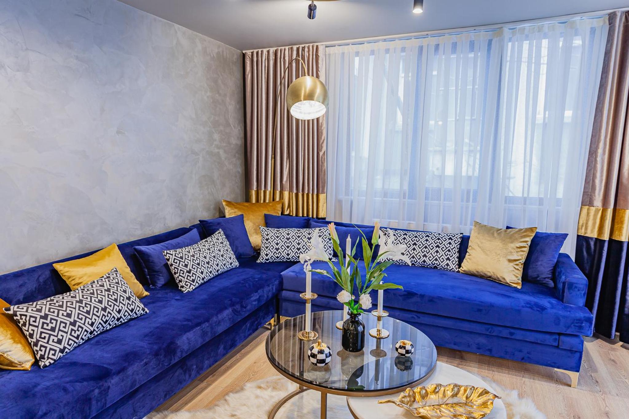 King Suite with Balcony photo 2
