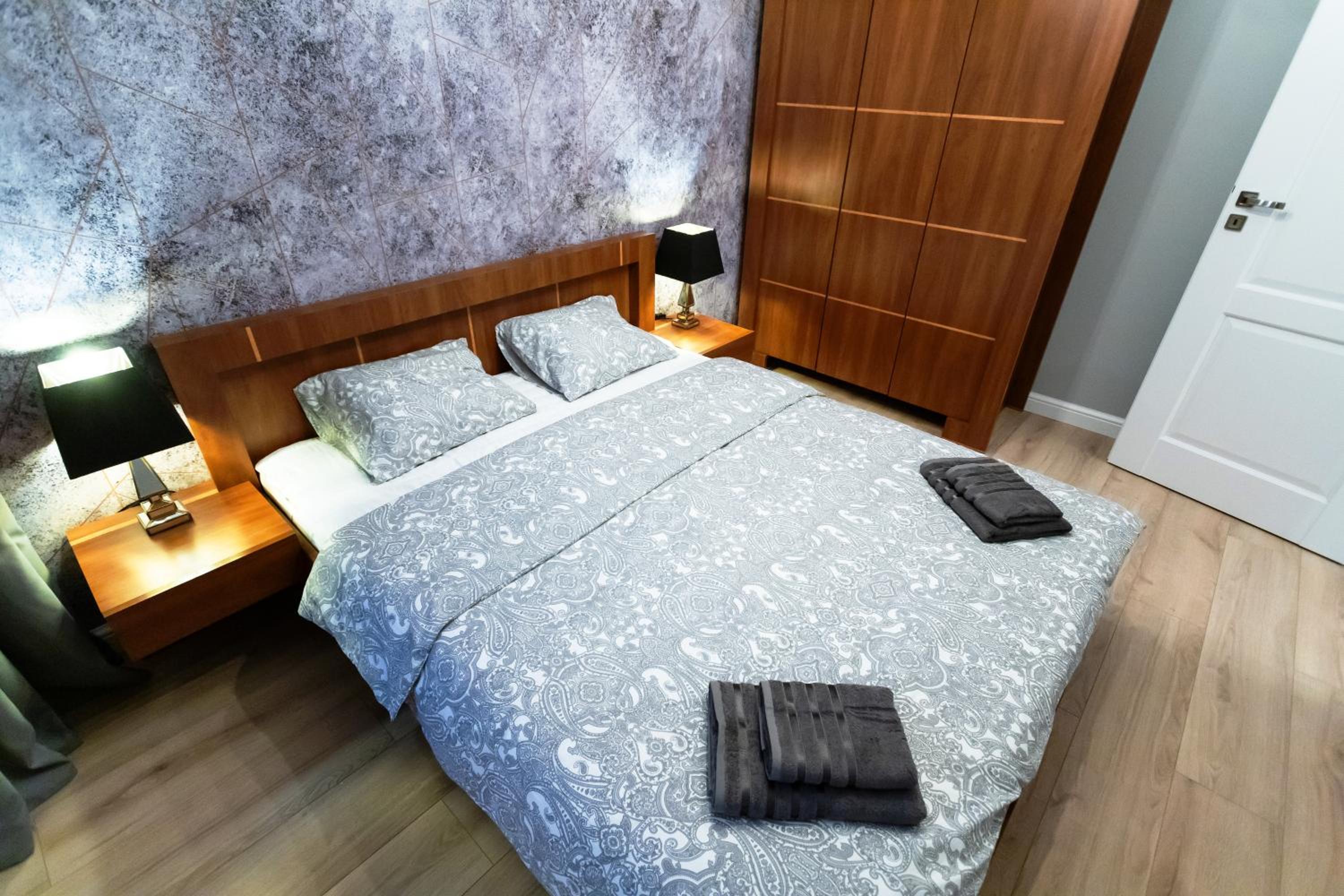 One-Bedroom Apartment - Photo 10