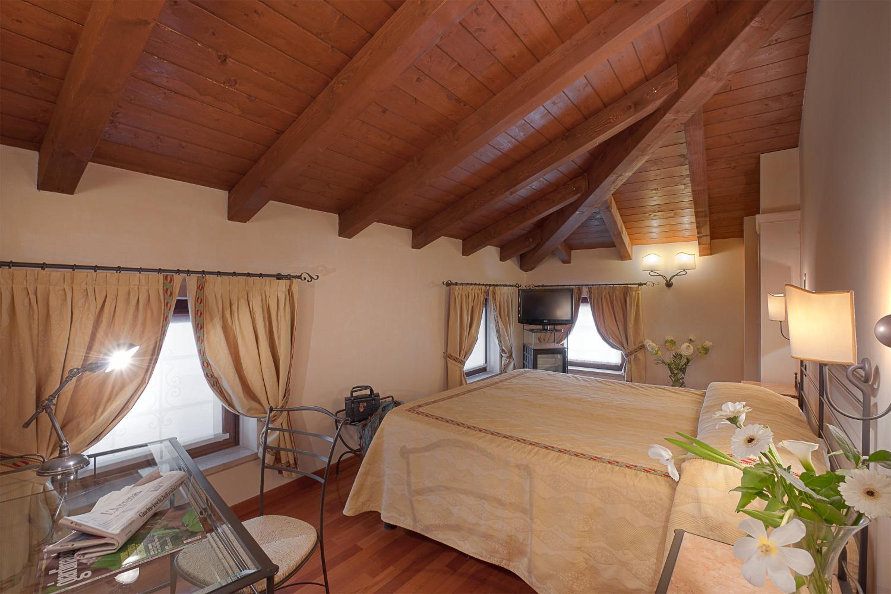 Superior Double Room - Photo 5