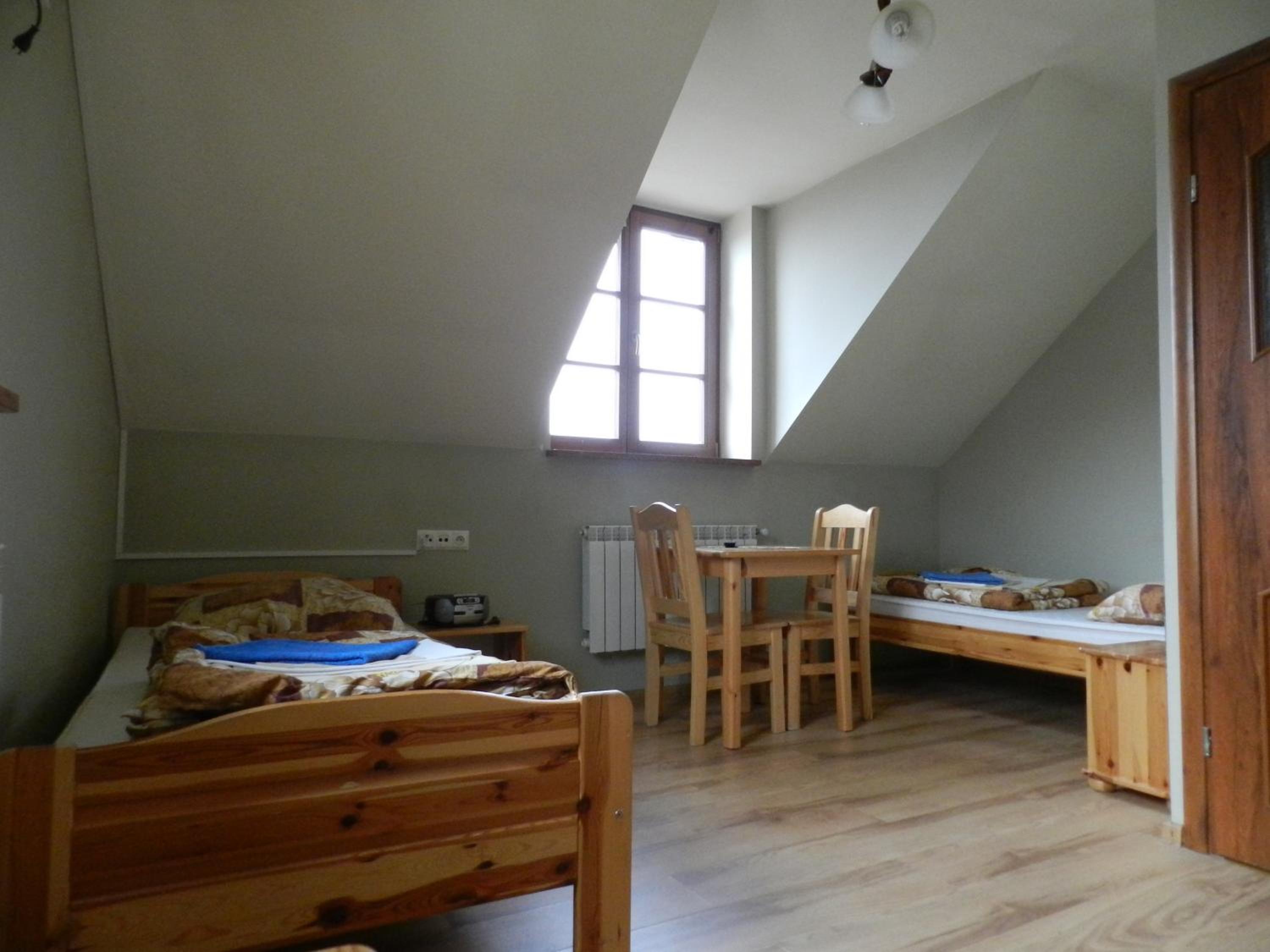 Twin Room - Photo 5