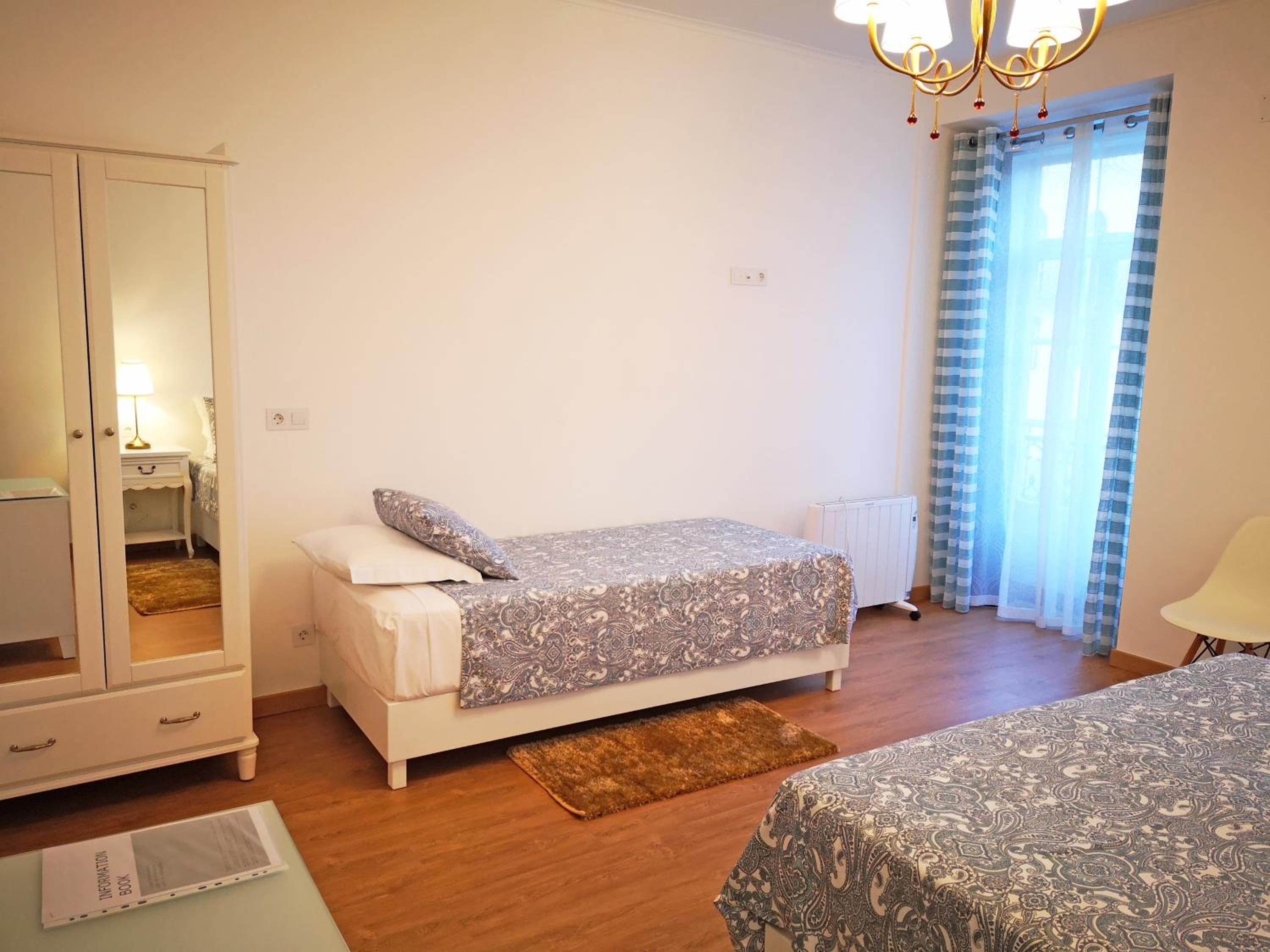 Triple Room with Private Bathroom photo 2