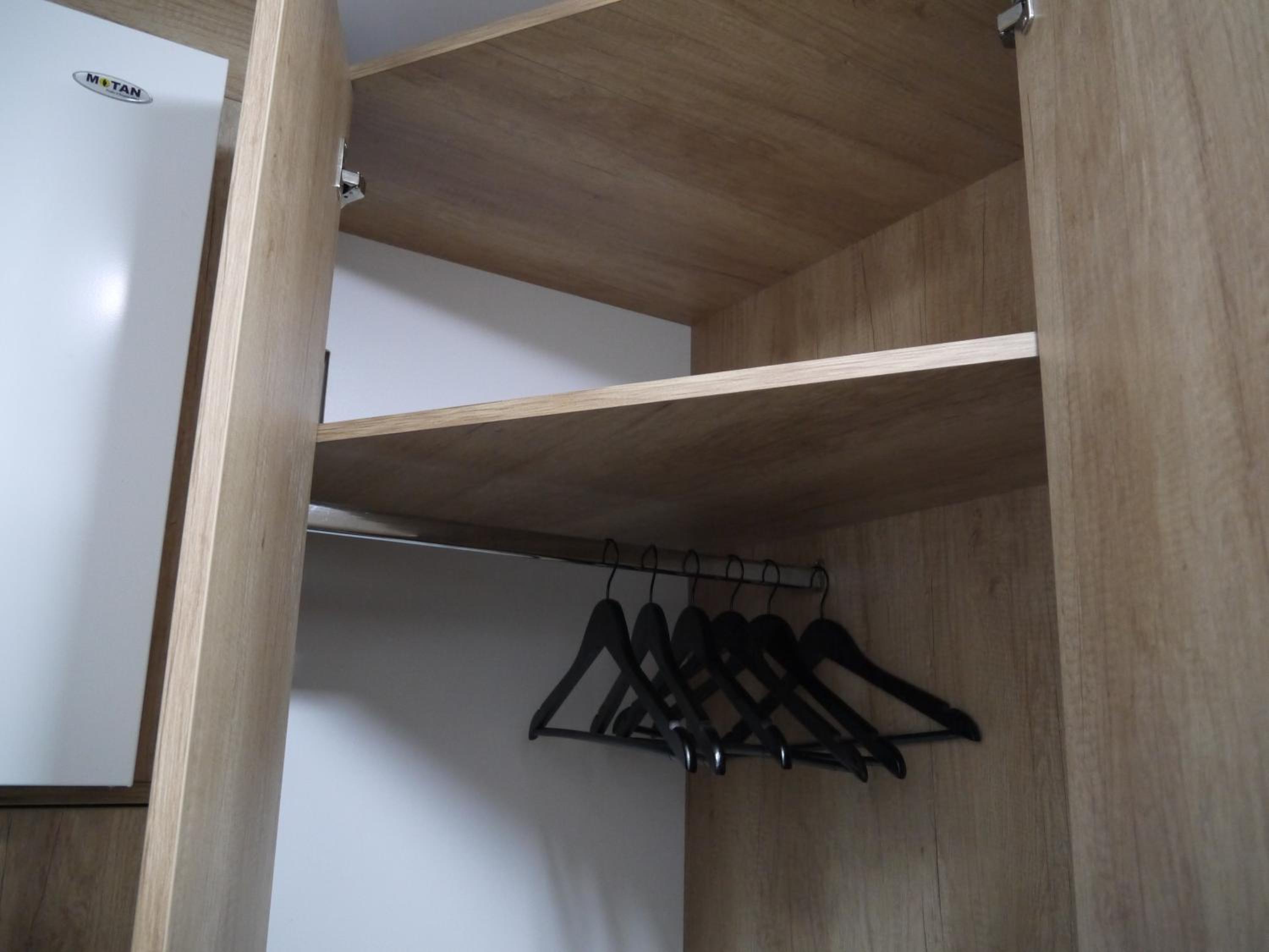 Studio Apartment - Photo 12
