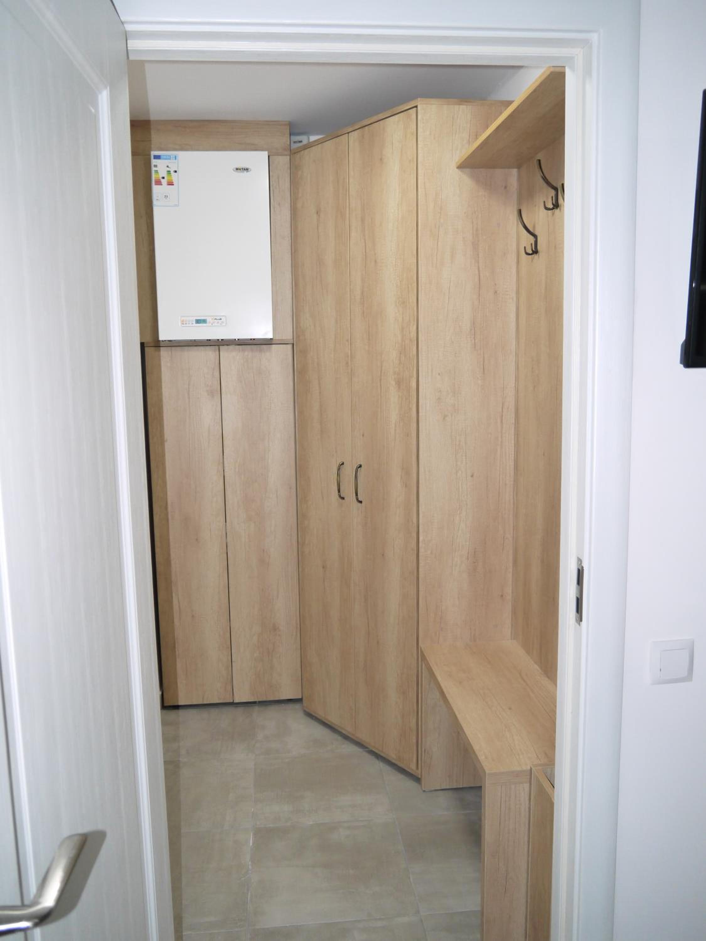 Studio Apartment - Photo 3