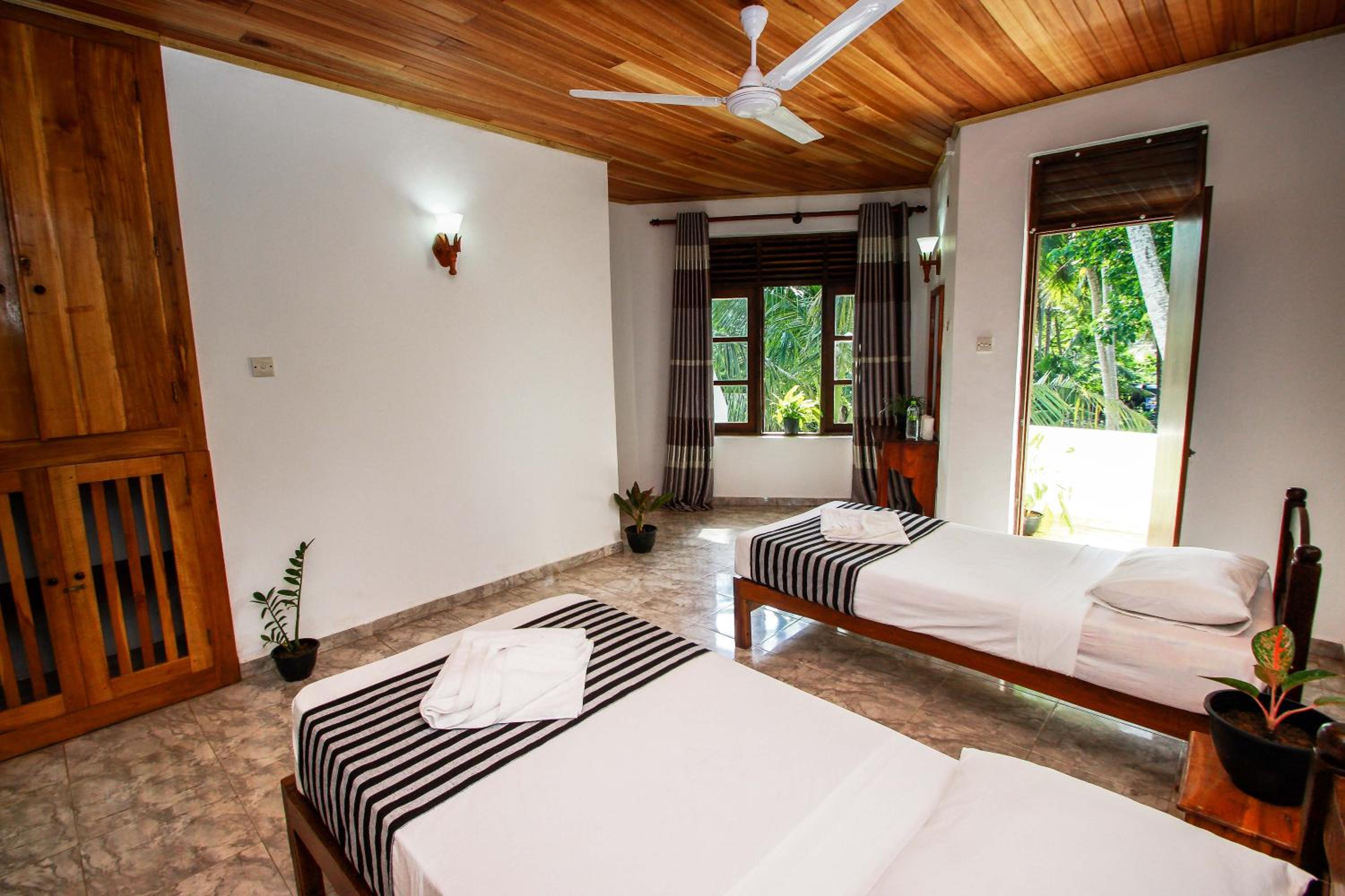 Deluxe Triple Room photo 2