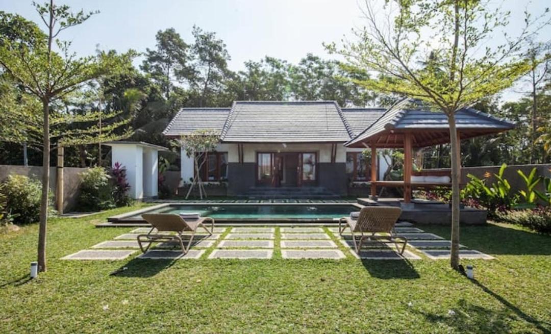 Two-Bedroom Villa - Photo 33