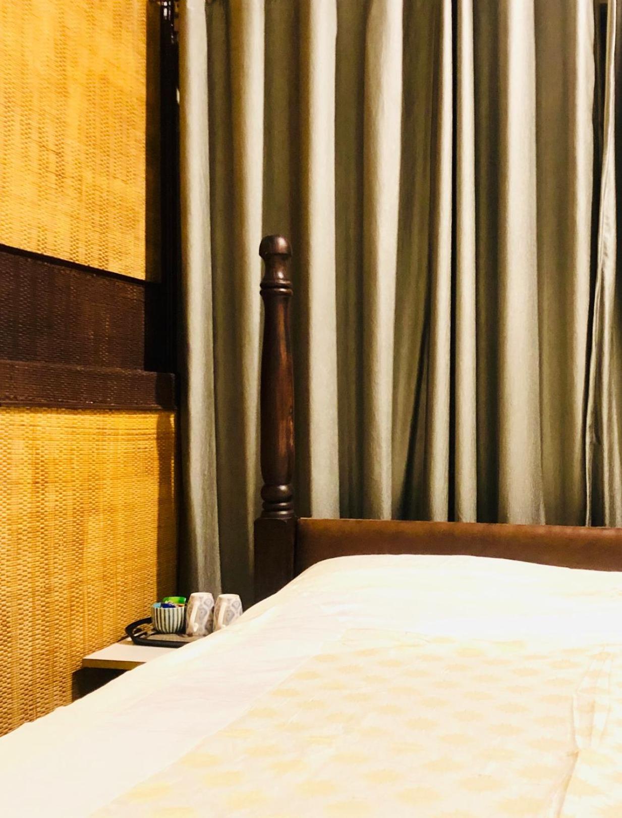 Deluxe Double Room - Photo 16