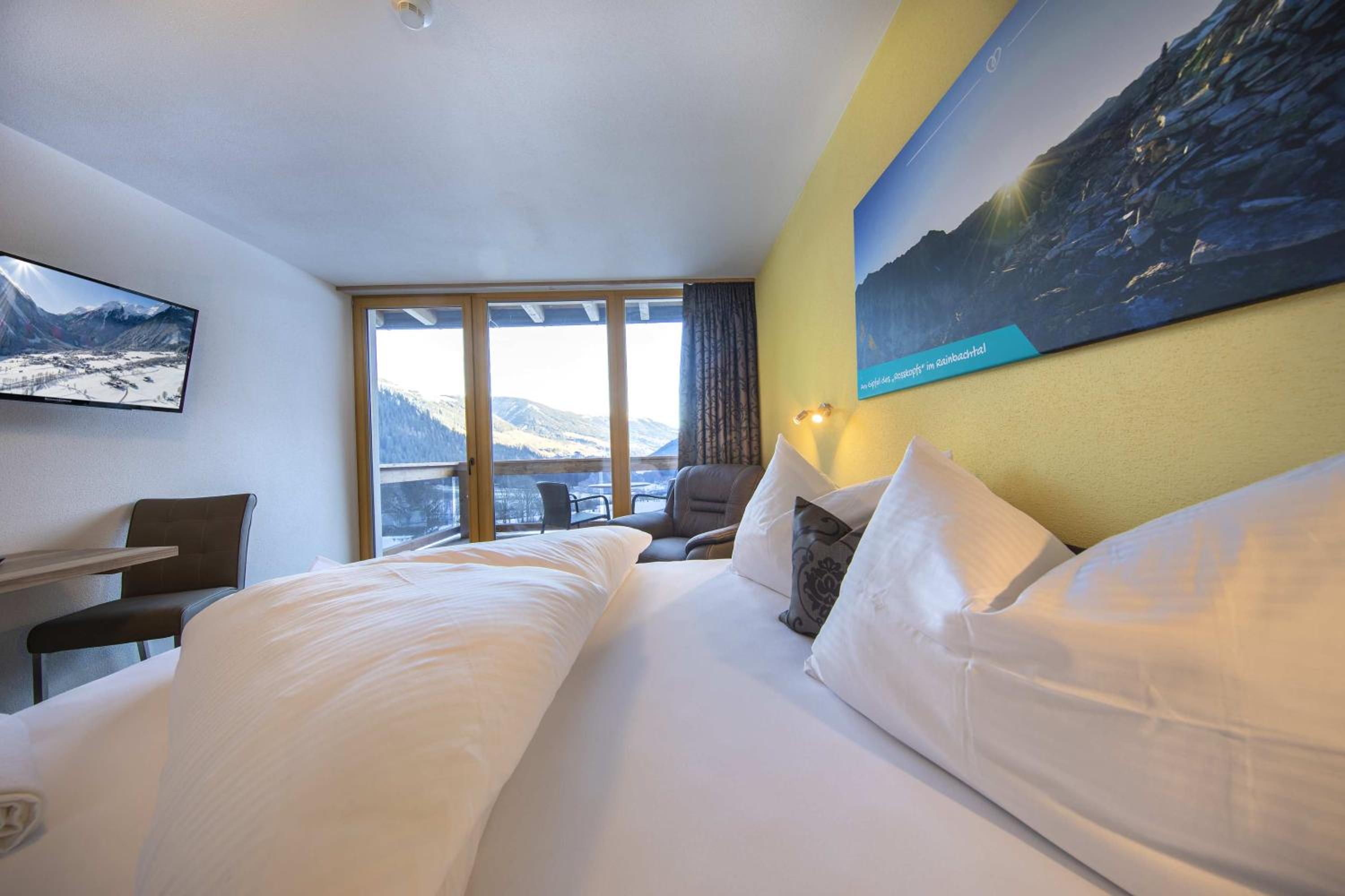 Double Room - Photo 3