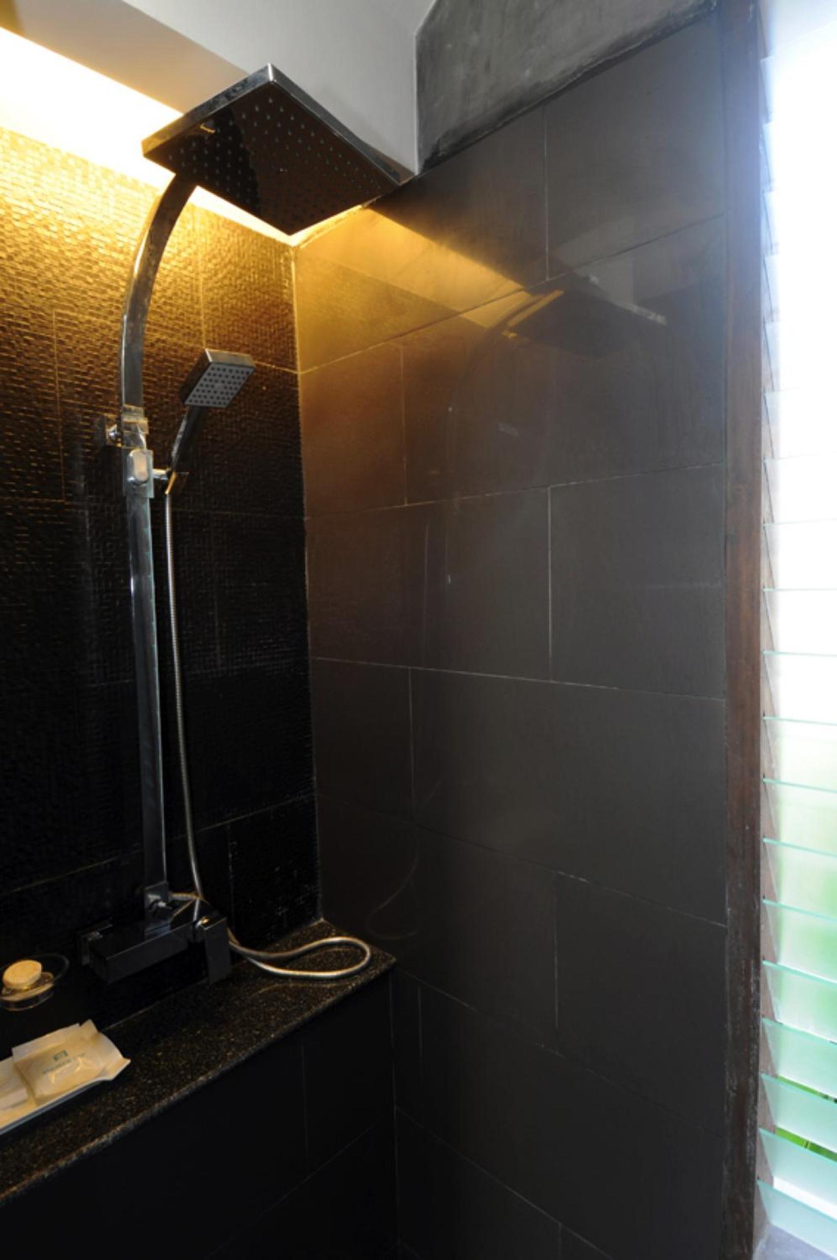 Deluxe Double Room with Pool View photo 3