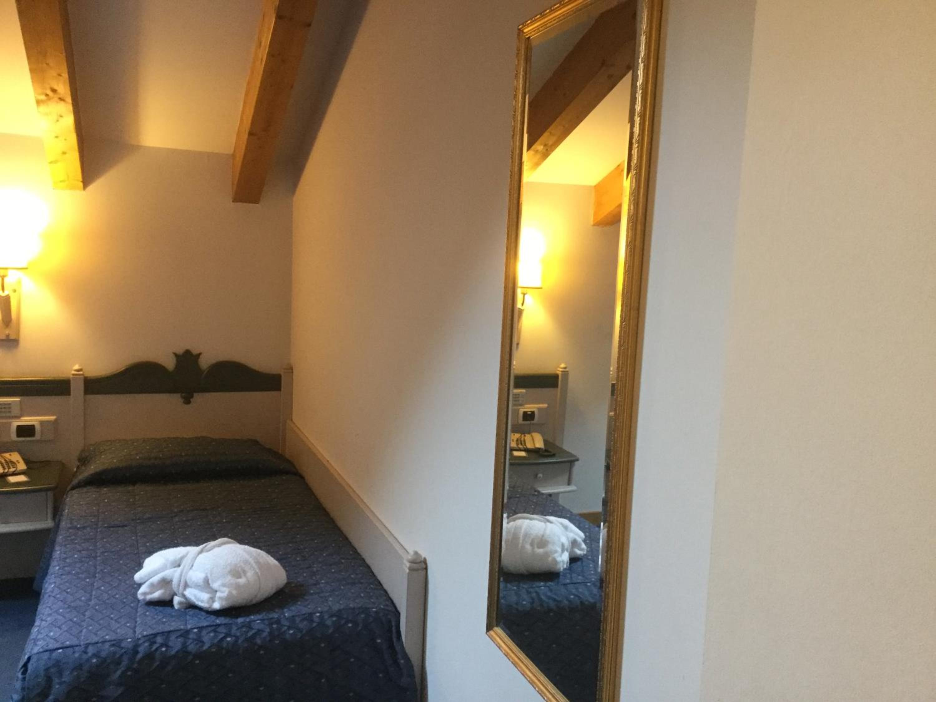 Single Room & Spa