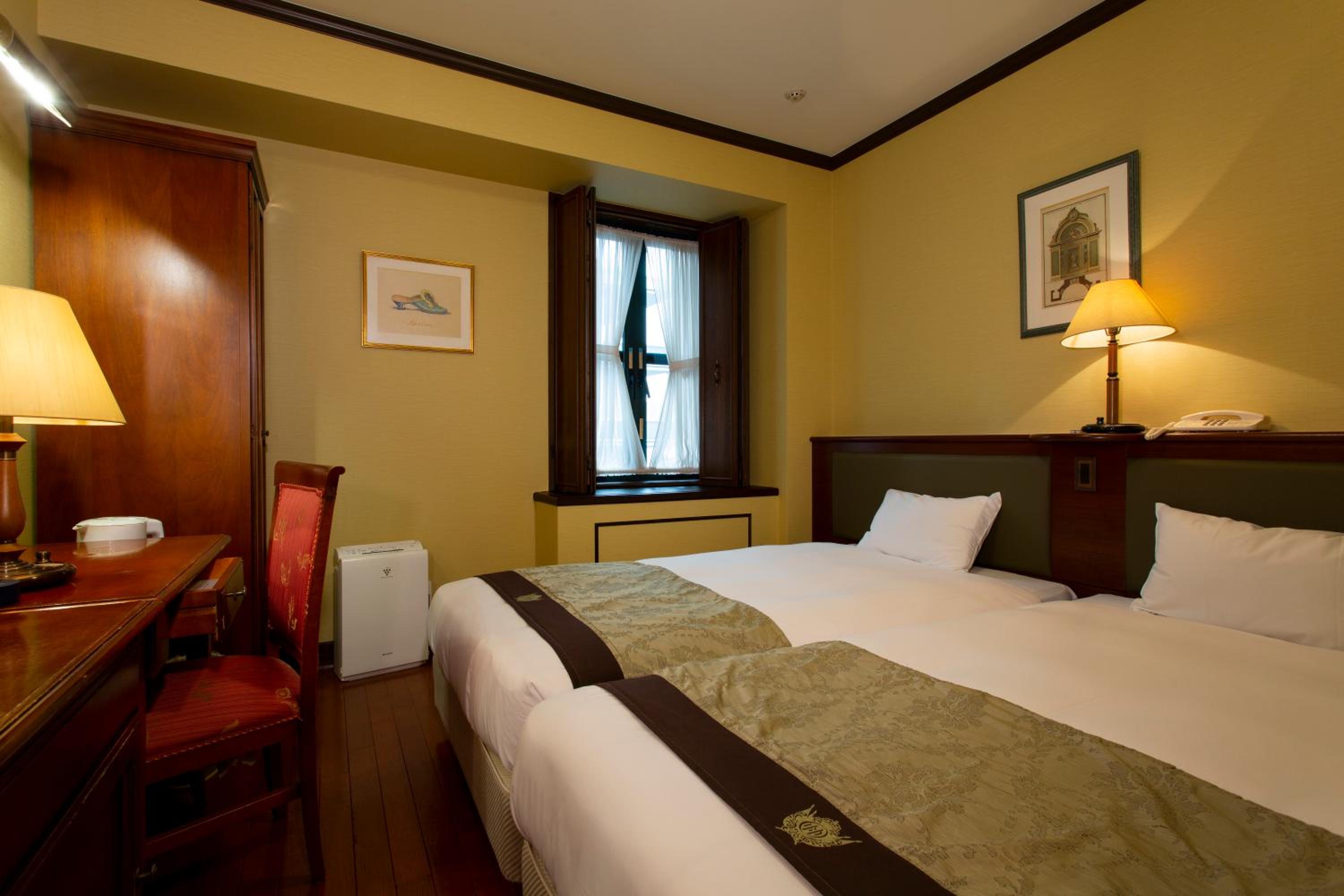Economy Twin Room photo 1