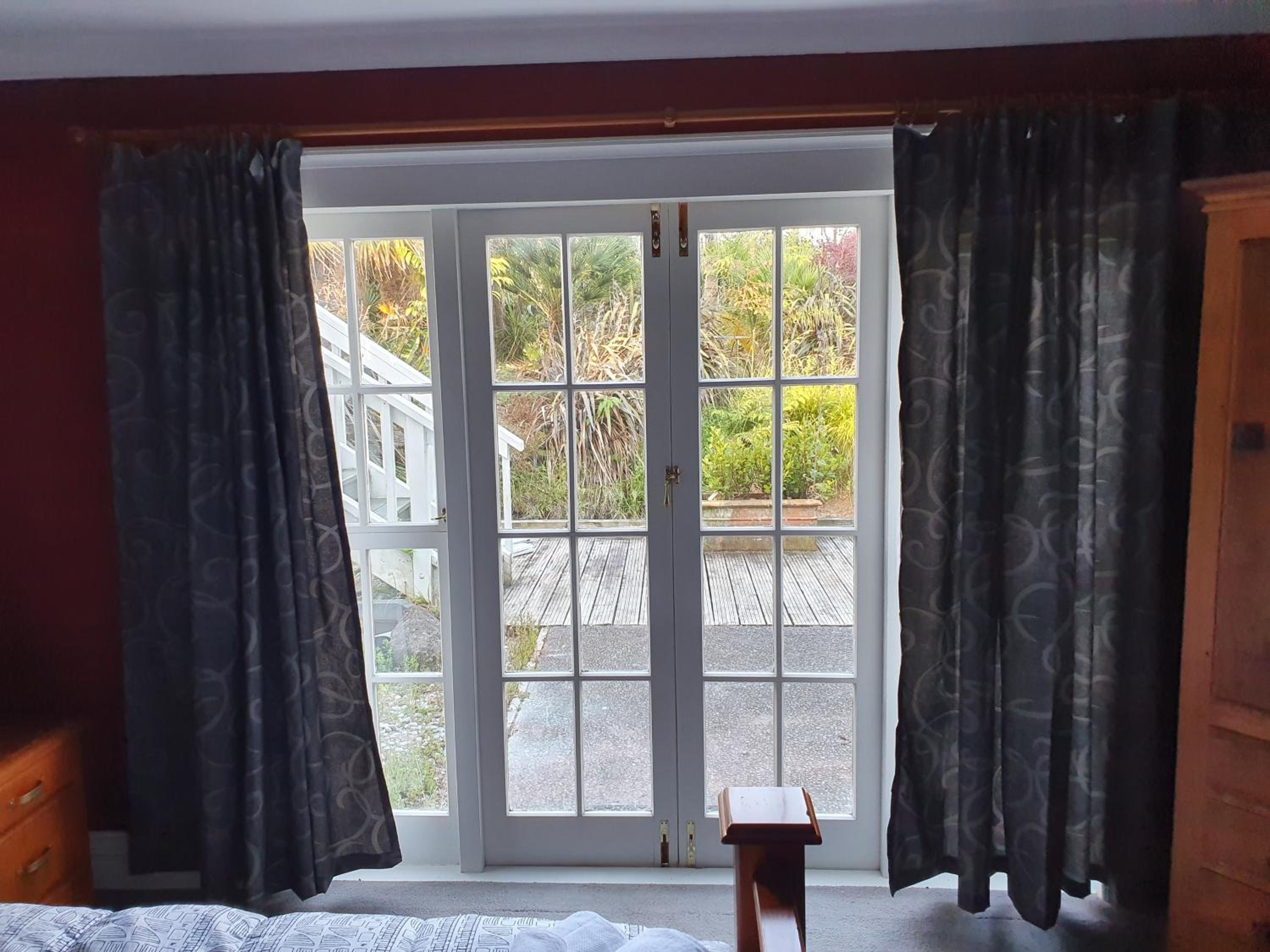 Deluxe Room (2 Adults + 1 Child) - Photo 24