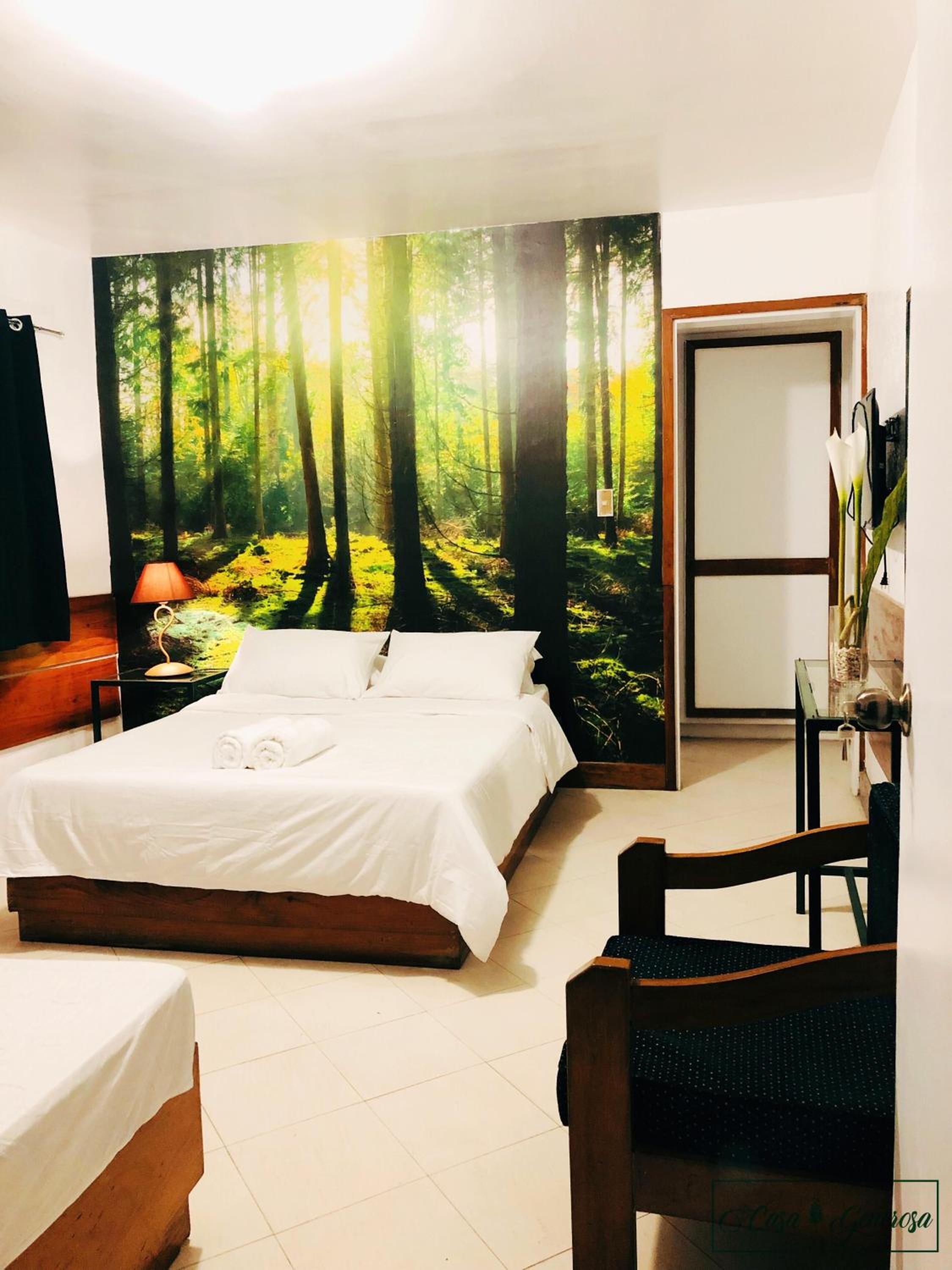 Deluxe Double Room with Balcony - Photo 5